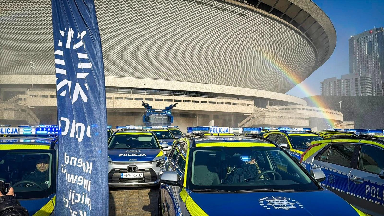 Zdjęcie w galerii na portalu naszraciborz.pl: Nowe radiowozy dla śląskiej policji, w tym garnizonu raciborskiego wiadomości z regionu