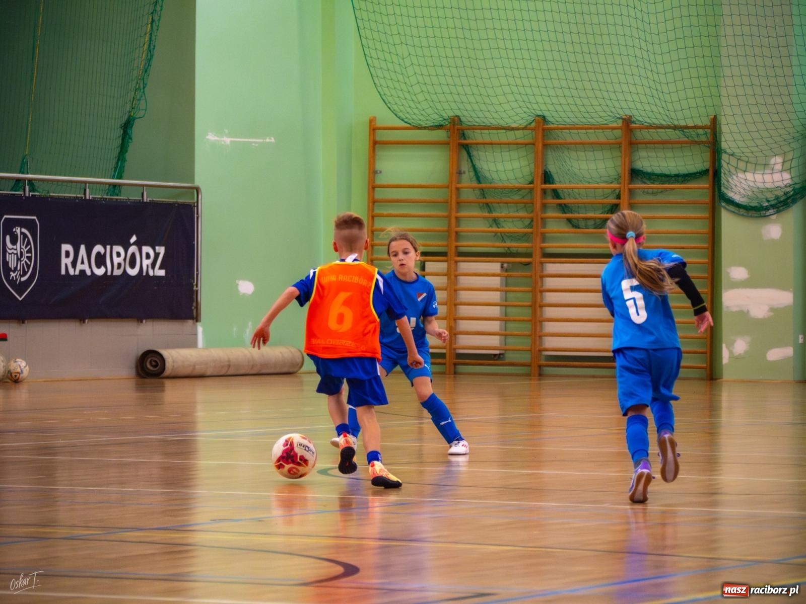 Zdjęcie w galerii na portalu naszraciborz.pl: Turniejowe zmagania w hali przy Łąkowej. Unia Turza Śląska najlepsza  [FOTO] wiadomości z regionu