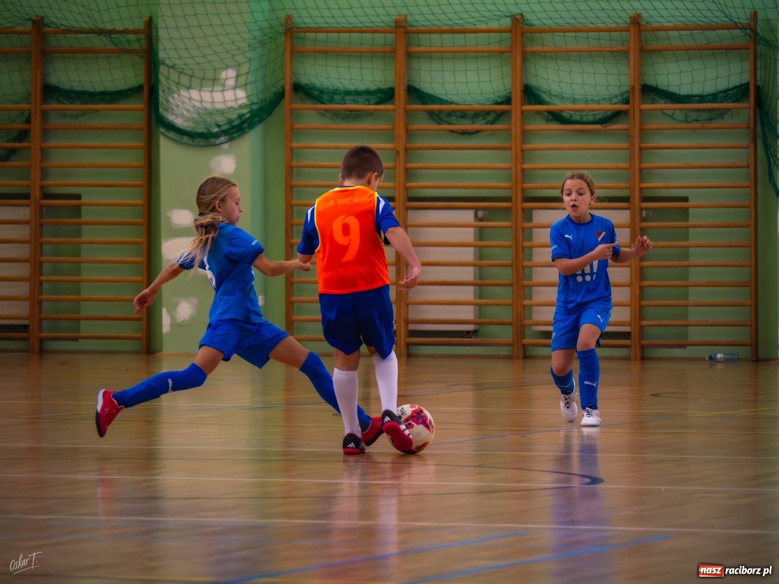 Zdjęcie w galerii na portalu naszraciborz.pl: Turniejowe zmagania w hali przy Łąkowej. Unia Turza Śląska najlepsza  [FOTO] wiadomości z regionu