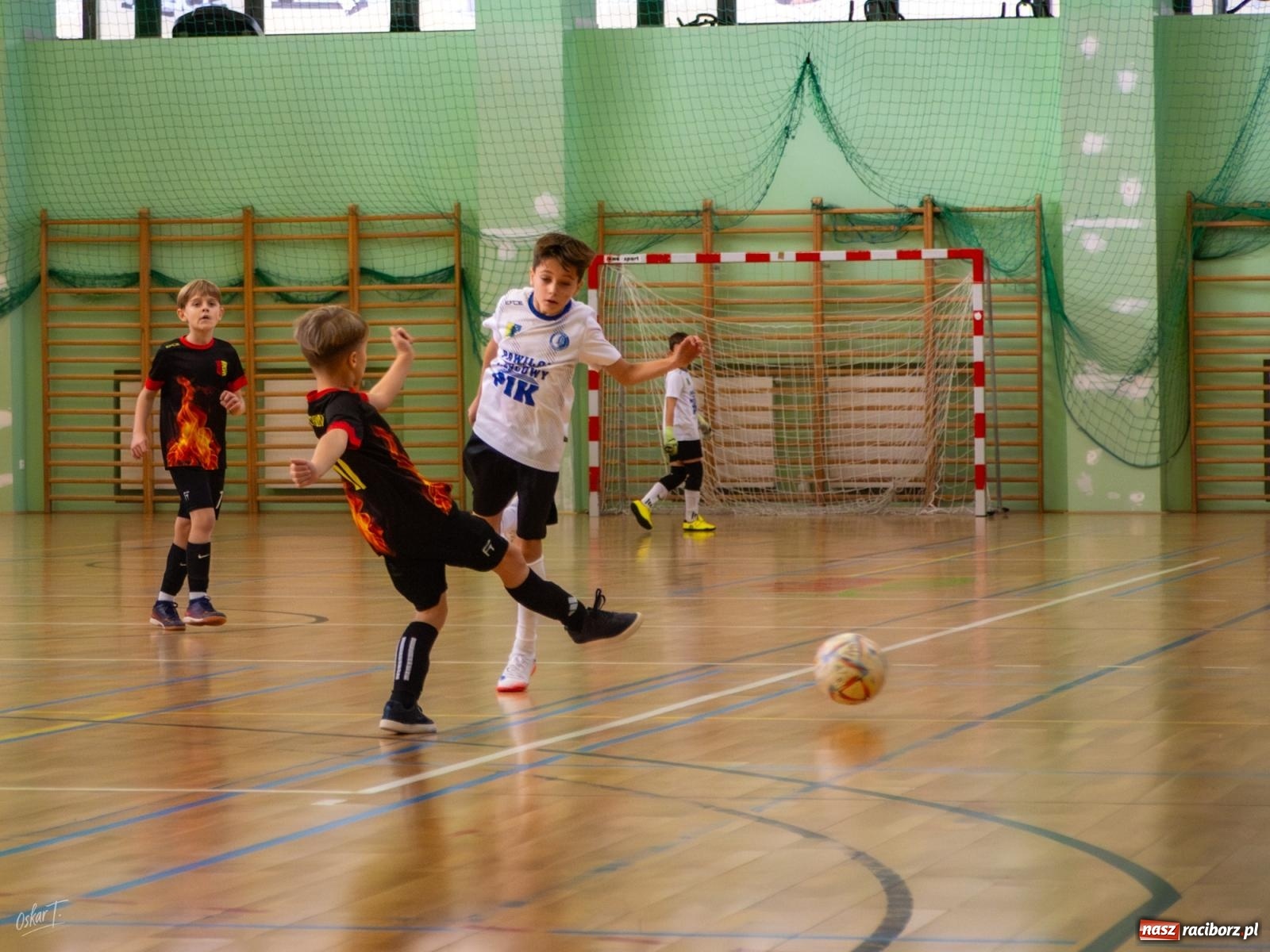 Zdjęcie w galerii na portalu naszraciborz.pl: Turniejowe zmagania w hali przy Łąkowej. Unia Turza Śląska najlepsza  [FOTO] wiadomości z regionu
