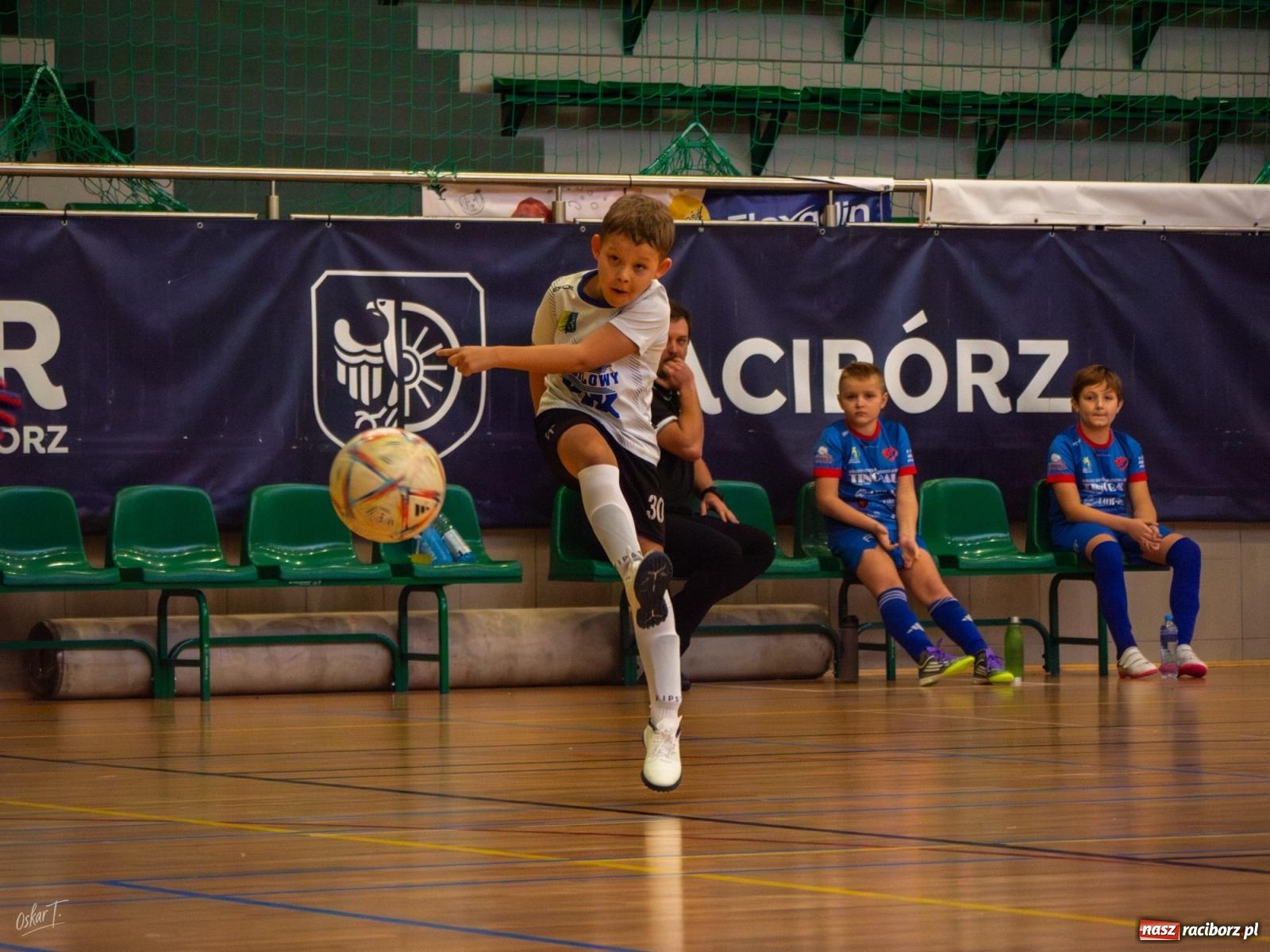 Zdjęcie w galerii na portalu naszraciborz.pl: Turniejowe zmagania w hali przy Łąkowej. Unia Turza Śląska najlepsza  [FOTO] wiadomości z regionu