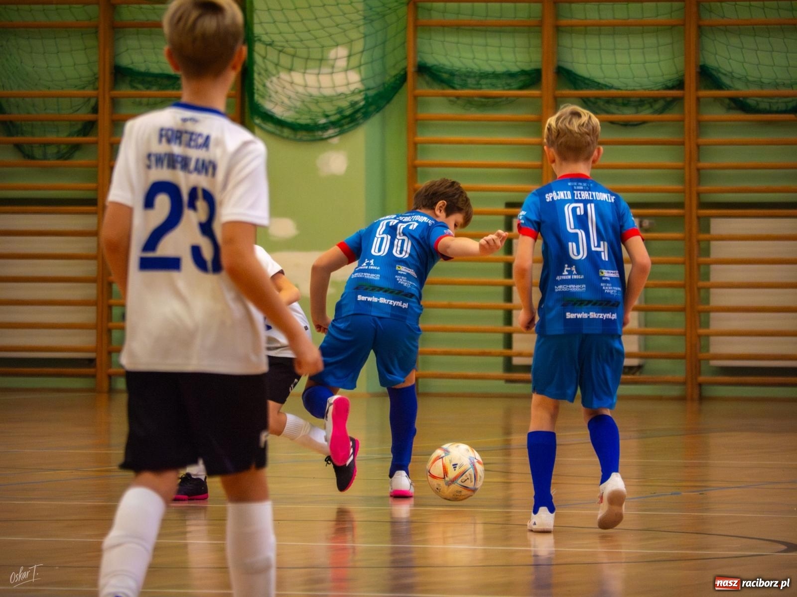 Zdjęcie w galerii na portalu naszraciborz.pl: Turniejowe zmagania w hali przy Łąkowej. Unia Turza Śląska najlepsza  [FOTO] wiadomości z regionu