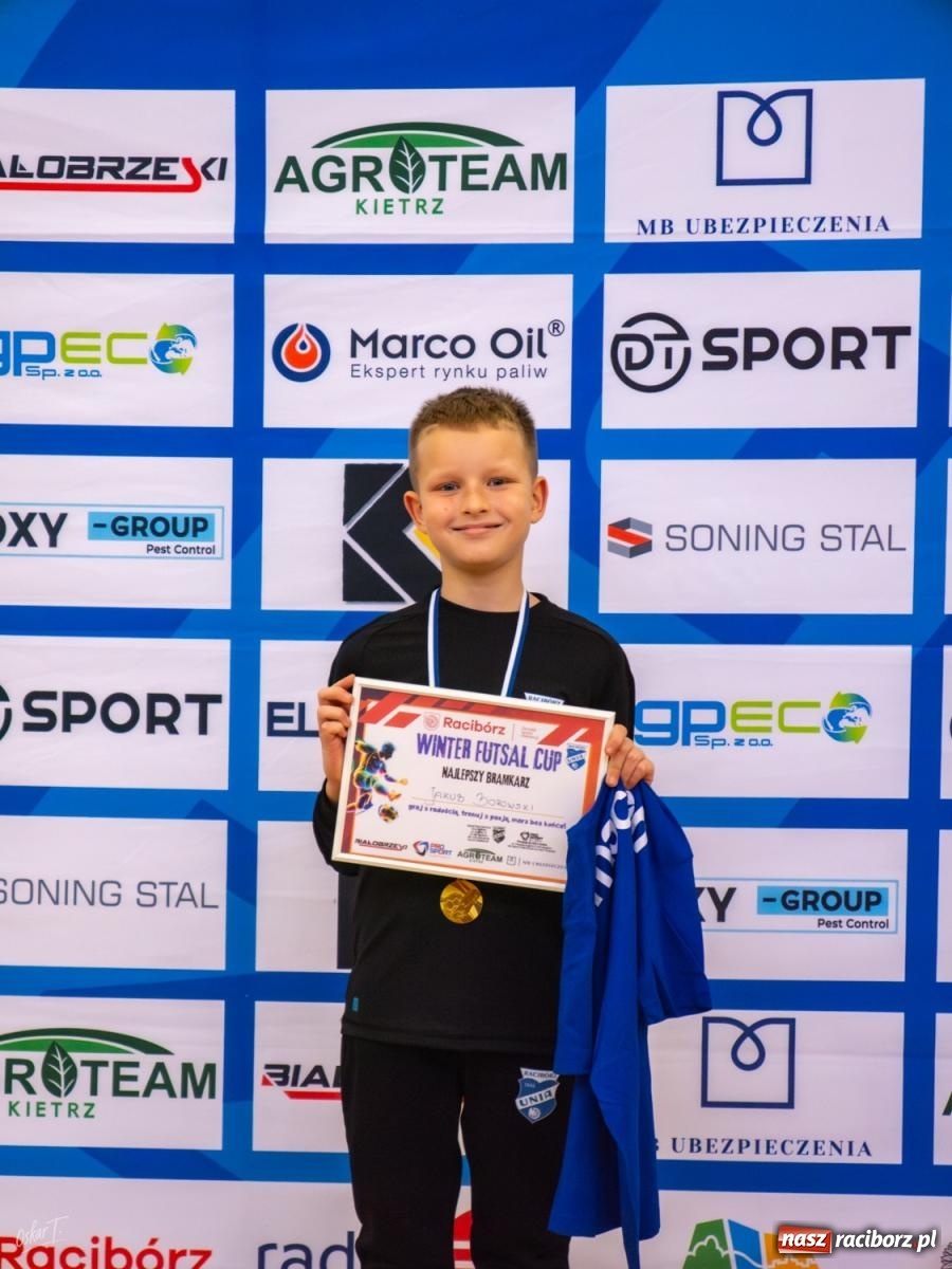 Zdjęcie w galerii na portalu naszraciborz.pl: Turniejowe zmagania w hali przy Łąkowej. Unia Turza Śląska najlepsza  [FOTO] wiadomości z regionu