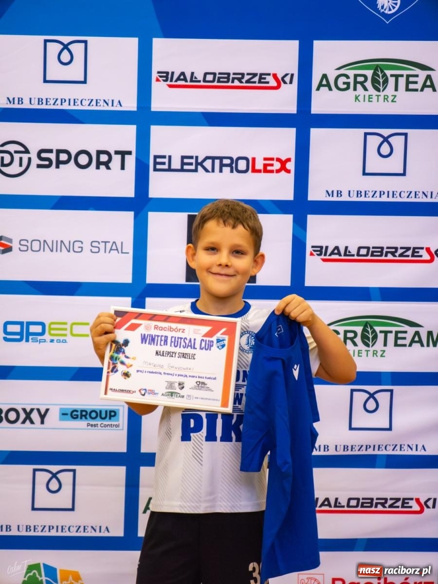 Zdjęcie w galerii na portalu naszraciborz.pl: Turniejowe zmagania w hali przy Łąkowej. Unia Turza Śląska najlepsza  [FOTO] wiadomości z regionu