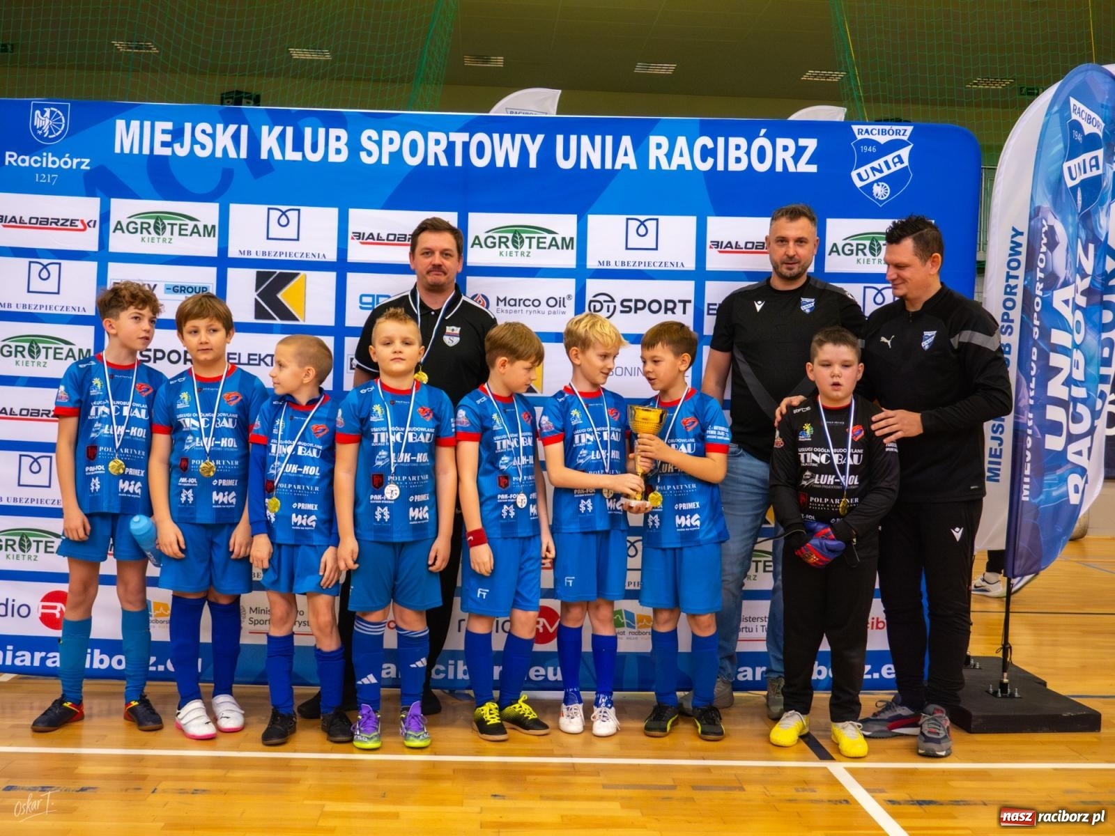 Zdjęcie w galerii na portalu naszraciborz.pl: Turniejowe zmagania w hali przy Łąkowej. Unia Turza Śląska najlepsza  [FOTO] wiadomości z regionu