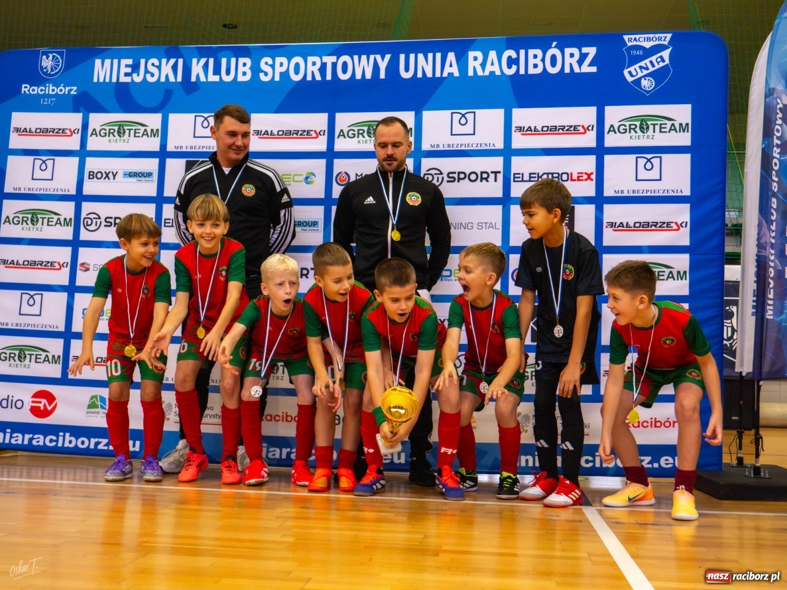 Zdjęcie w galerii na portalu naszraciborz.pl: Turniejowe zmagania w hali przy Łąkowej. Unia Turza Śląska najlepsza  [FOTO] wiadomości z regionu