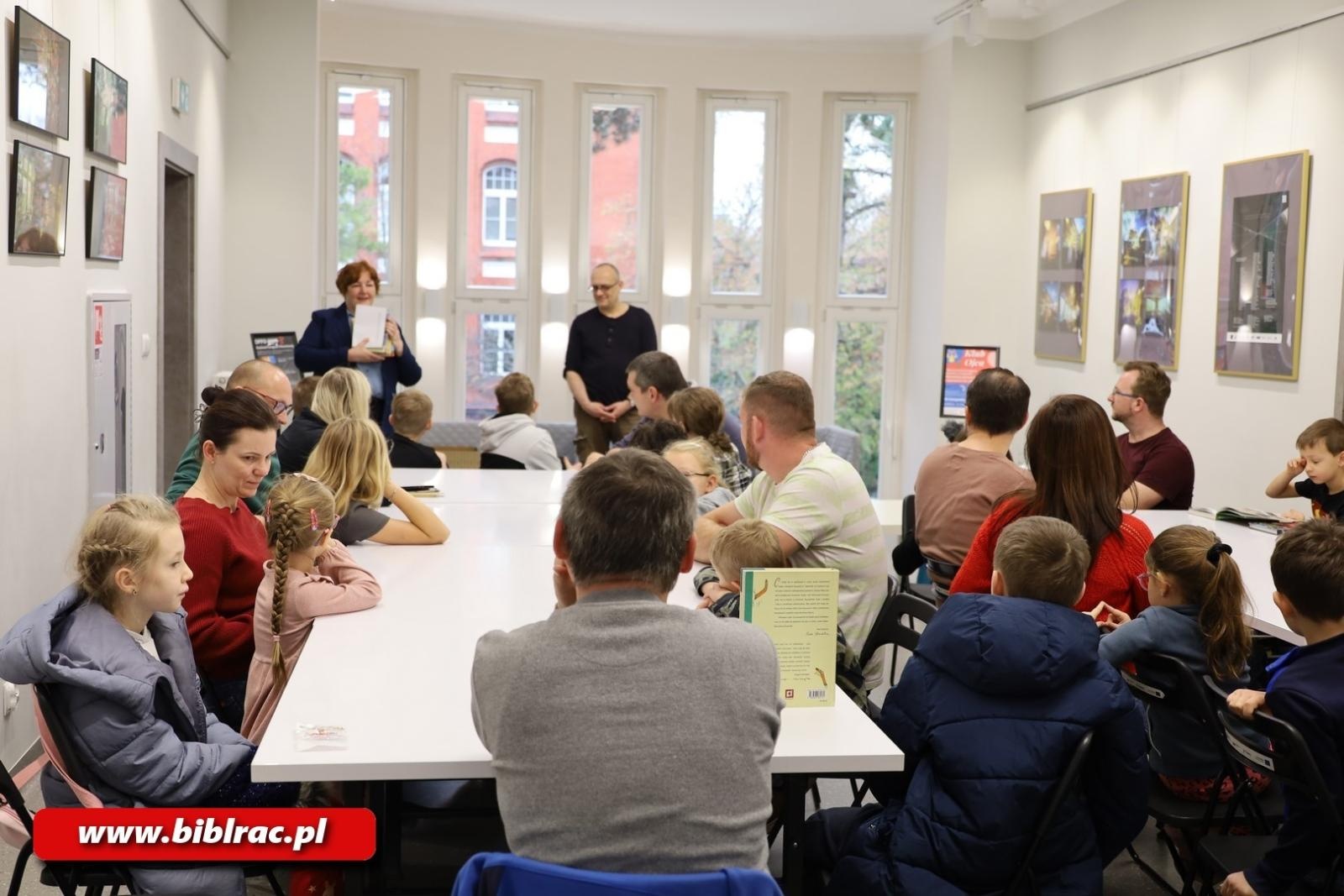 Zdjęcie w galerii na portalu naszraciborz.pl: Kreatywna sobota w Klubie Ojca z Danielem de Latour wiadomości z regionu