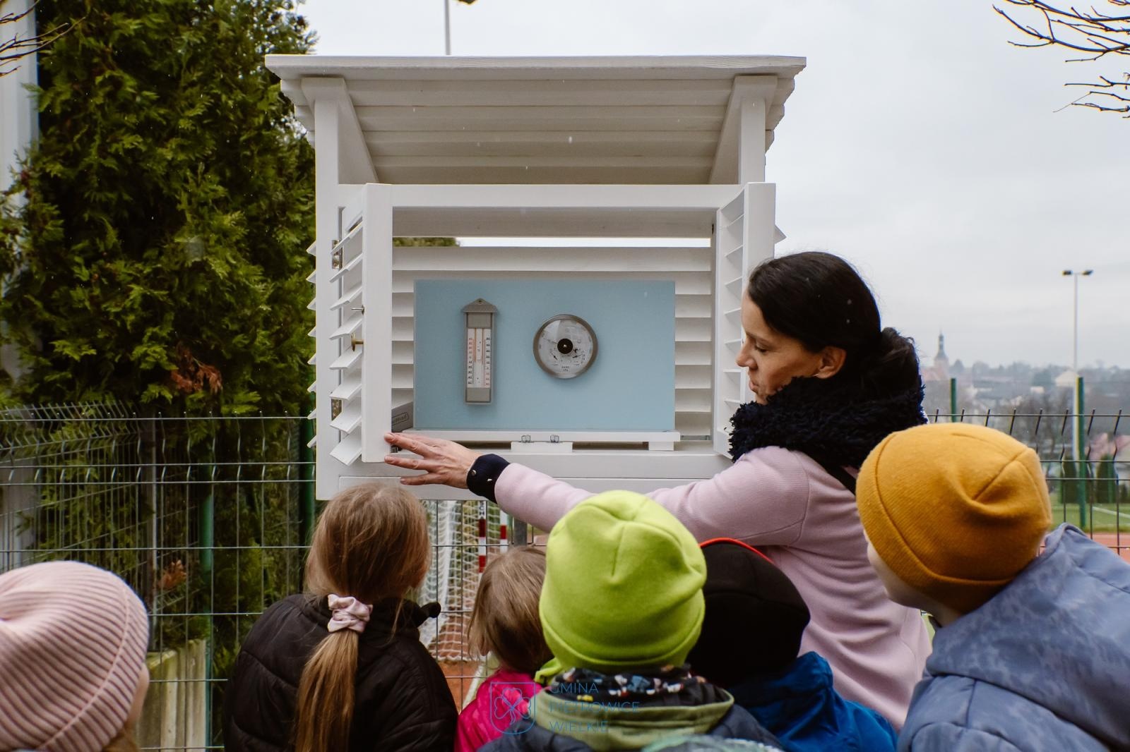 Zdjęcie w galerii na portalu naszraciborz.pl: Nowa ekopracownia pod chmurką w powiecie – Pietrowice Wielkie otwierają nowoczesną przestrzeń edukacyjną wiadomości z regionu