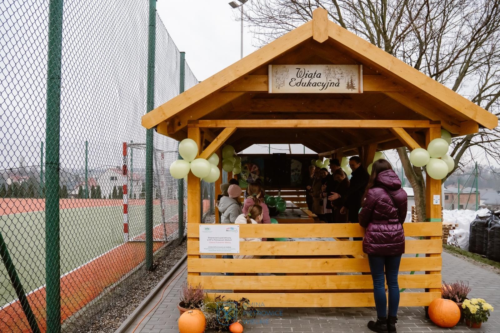 Zdjęcie w galerii na portalu naszraciborz.pl: Nowa ekopracownia pod chmurką w powiecie – Pietrowice Wielkie otwierają nowoczesną przestrzeń edukacyjną wiadomości z regionu