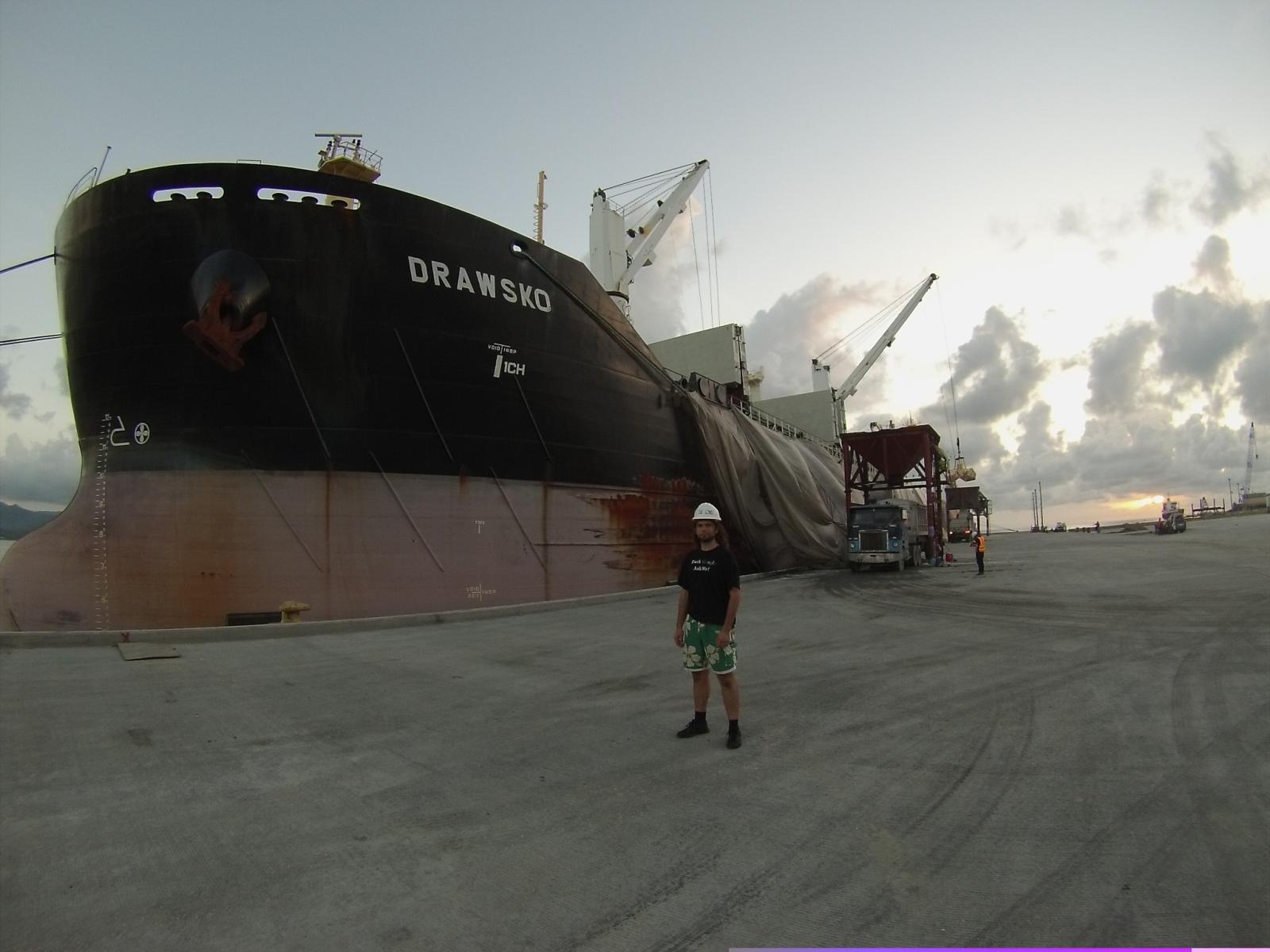 Zdjęcie w galerii na portalu naszraciborz.pl: Stand-up o marynarzach Miłosza Szymańskiego w raciborskiej bibliotece wiadomości z regionu