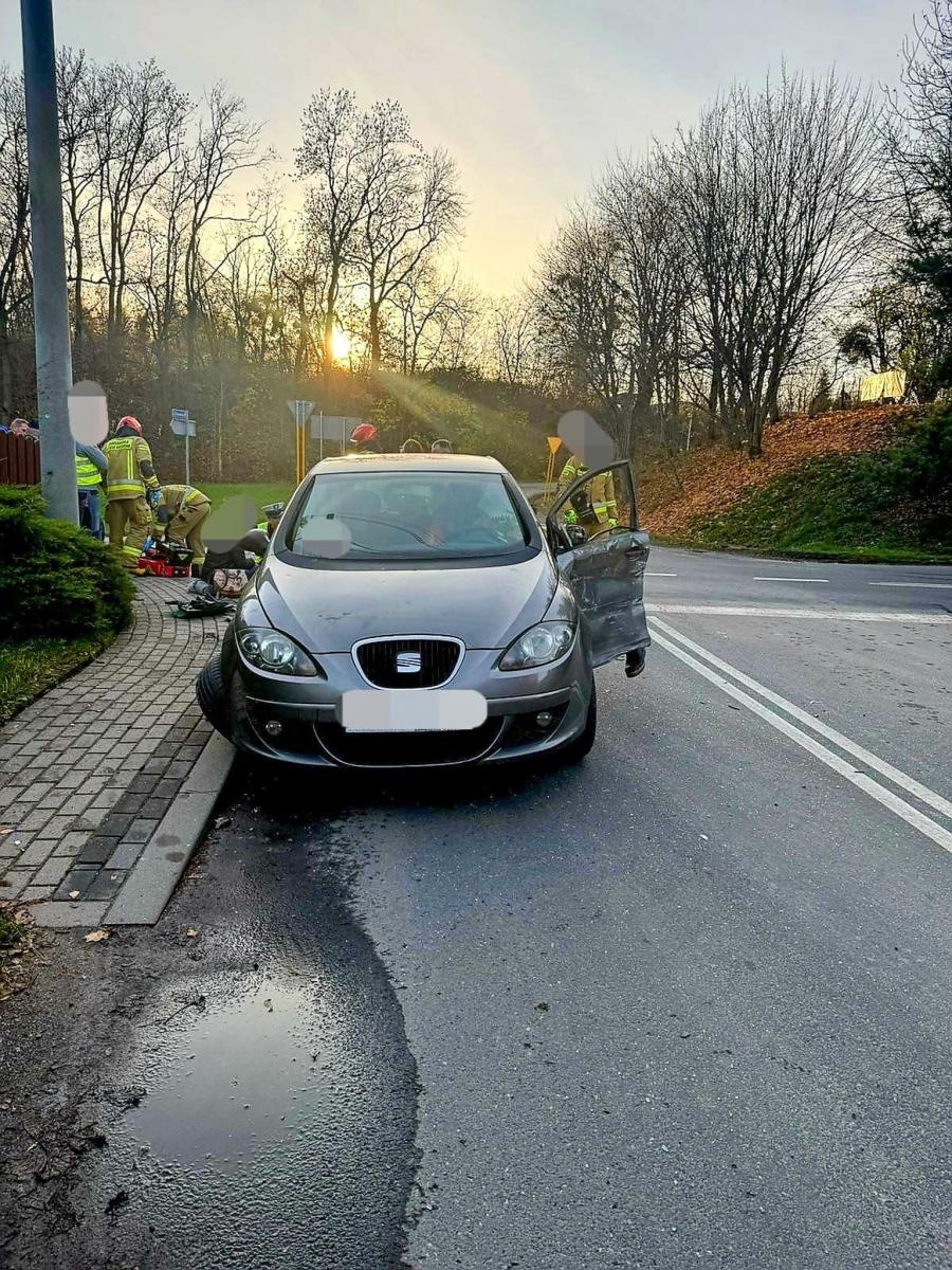 Zdjęcie w galerii na portalu naszraciborz.pl: Kolizja na skrzyżowaniu Spółdzielczej i Gamowskiej w Pawłowie wiadomości z regionu