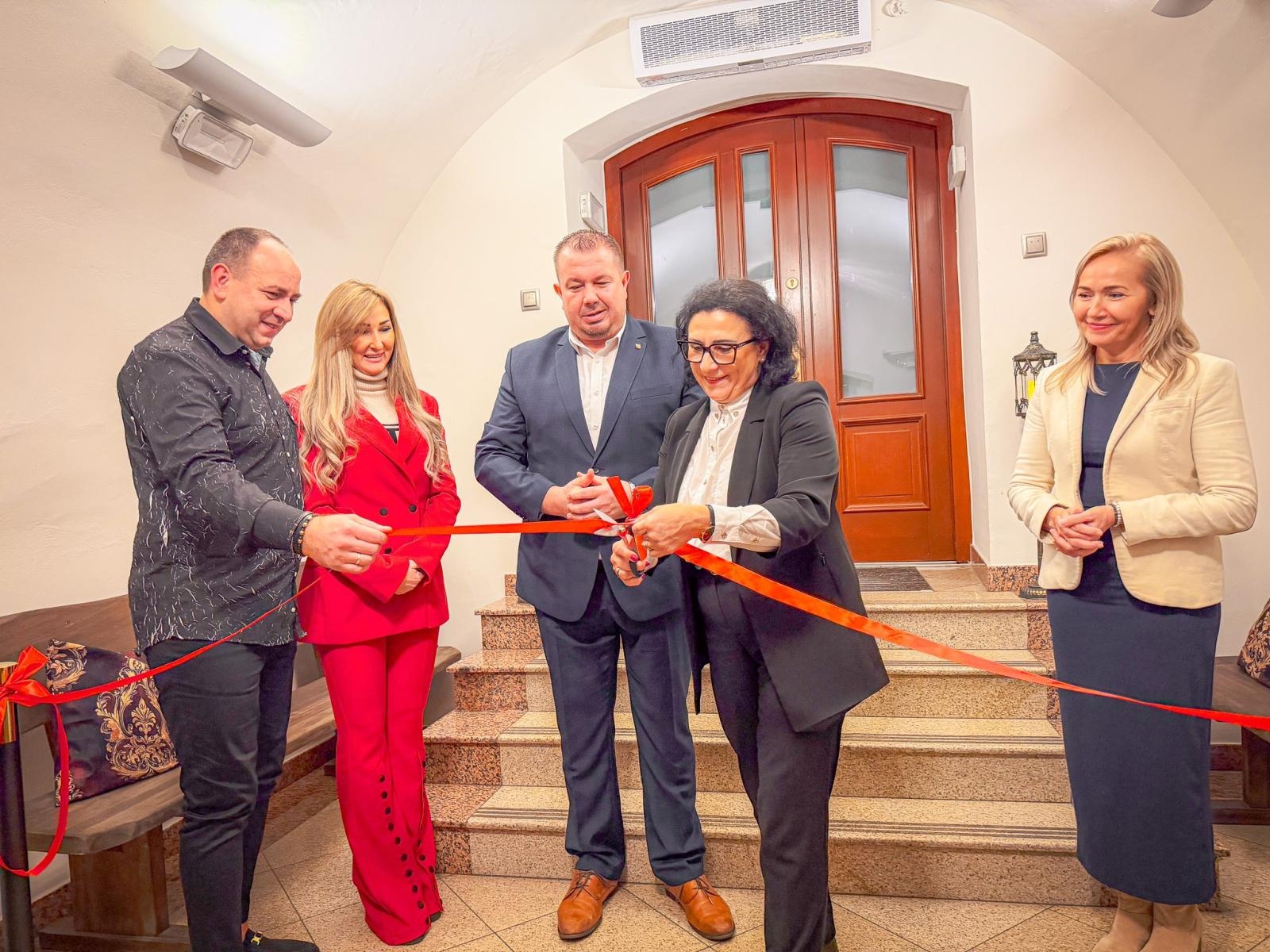 Zdjęcie w galerii na portalu naszraciborz.pl: Nowa restauracja na Zamku Piastowskim. Otwarto lokal Rycerska wiadomości z regionu