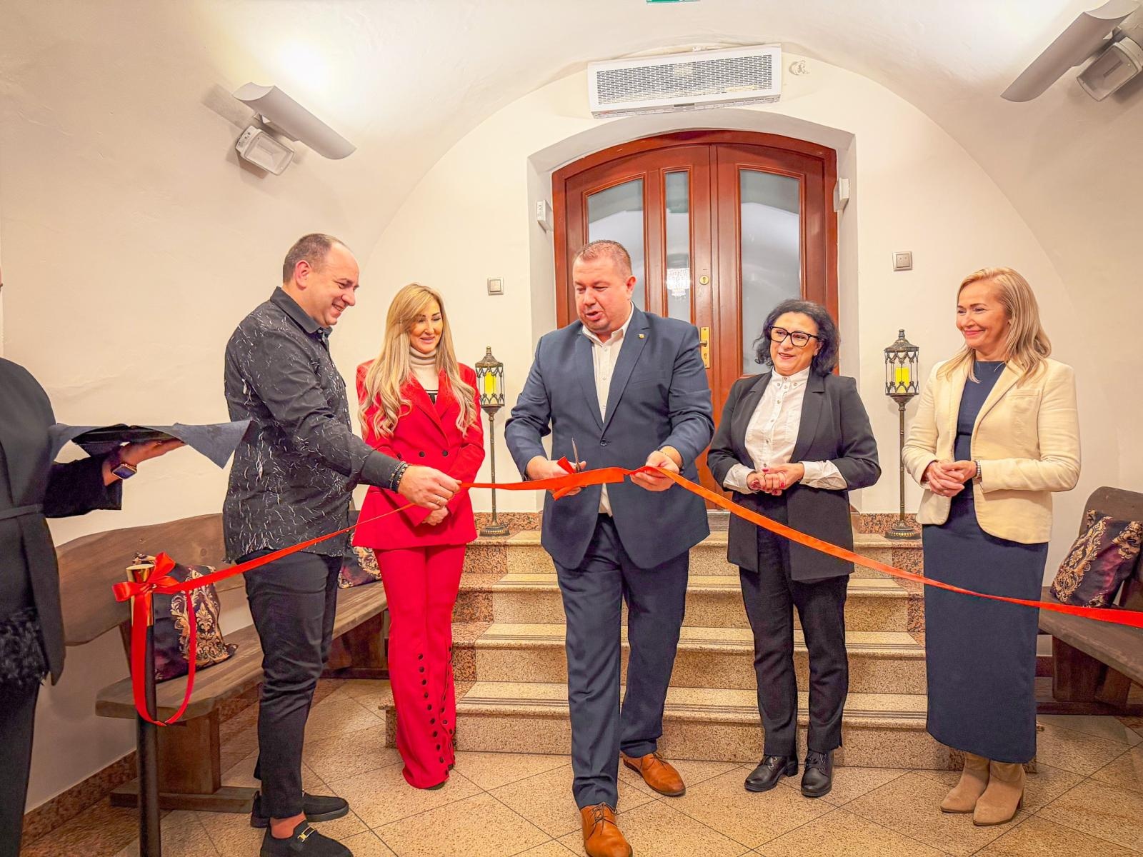 Zdjęcie w galerii na portalu naszraciborz.pl: Nowa restauracja na Zamku Piastowskim. Otwarto lokal Rycerska wiadomości z regionu