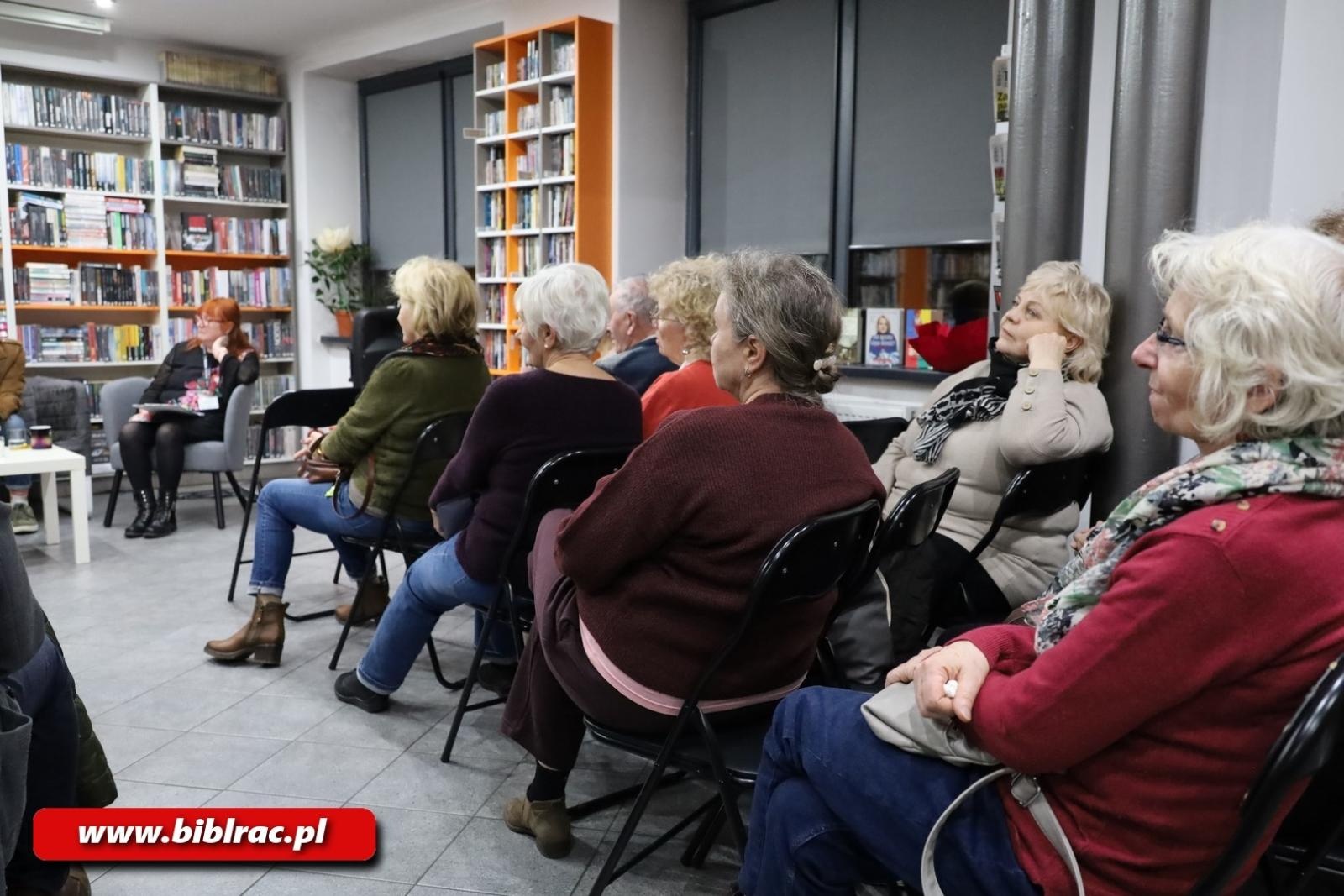 Zdjęcie w galerii na portalu naszraciborz.pl: Duet prawie idealny w bibliotece na Ostrogu wiadomości z regionu