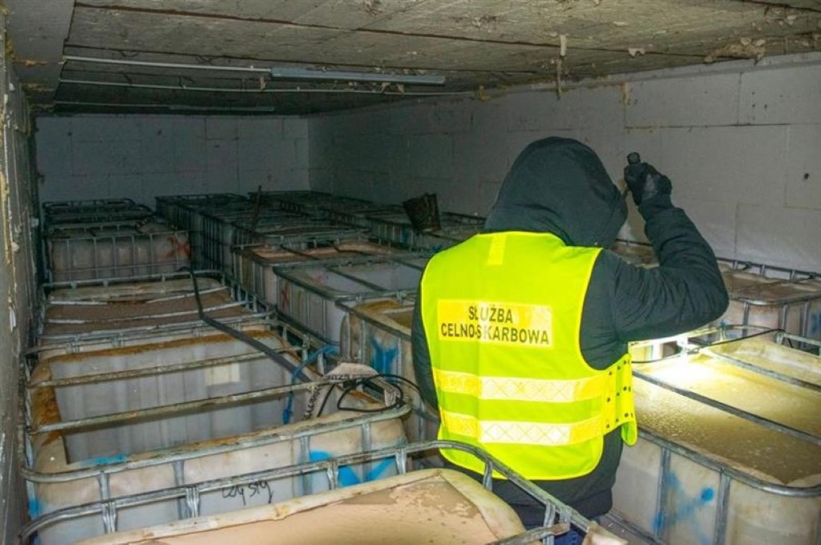 Zdjęcie w galerii na portalu naszraciborz.pl: KAS ostrzega przed kupnem alkoholu nieznanego pochodzenia wiadomości z regionu