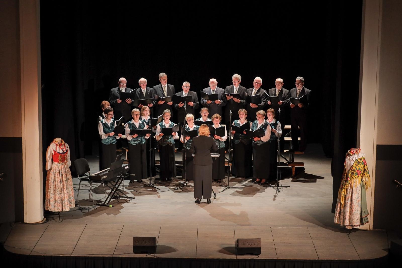 Zdjęcie w galerii na portalu naszraciborz.pl: Co nam w duszy gra… - koncert chórów powiatu raciborskiego w najbliższy piątek w DK Strzecha wiadomości z regionu