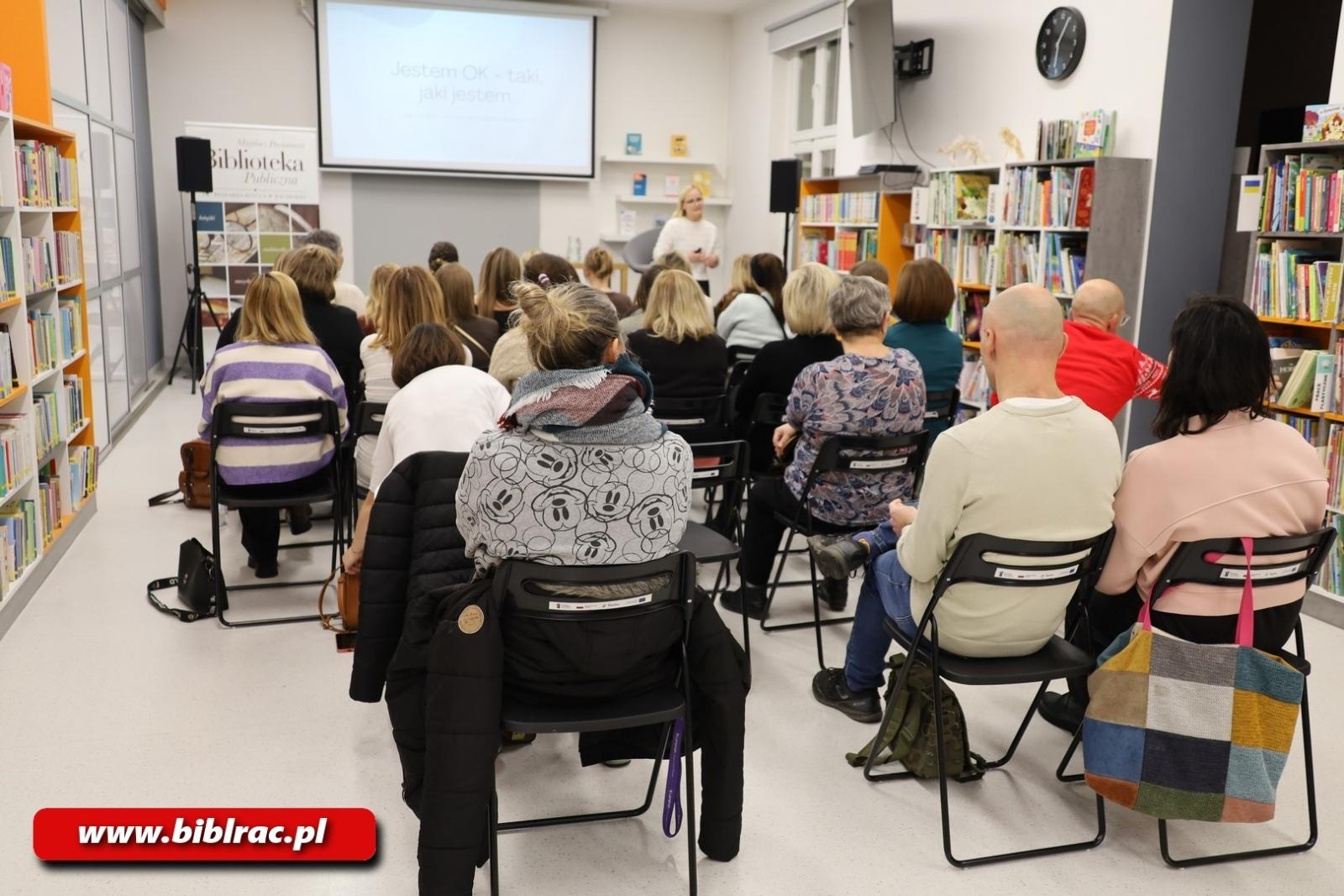 Zdjęcie w galerii na portalu naszraciborz.pl: Nie ma doskonałych rodziców! Spotkanie z Anitą Kiderys w raciborskiej bibliotece wiadomości z regionu