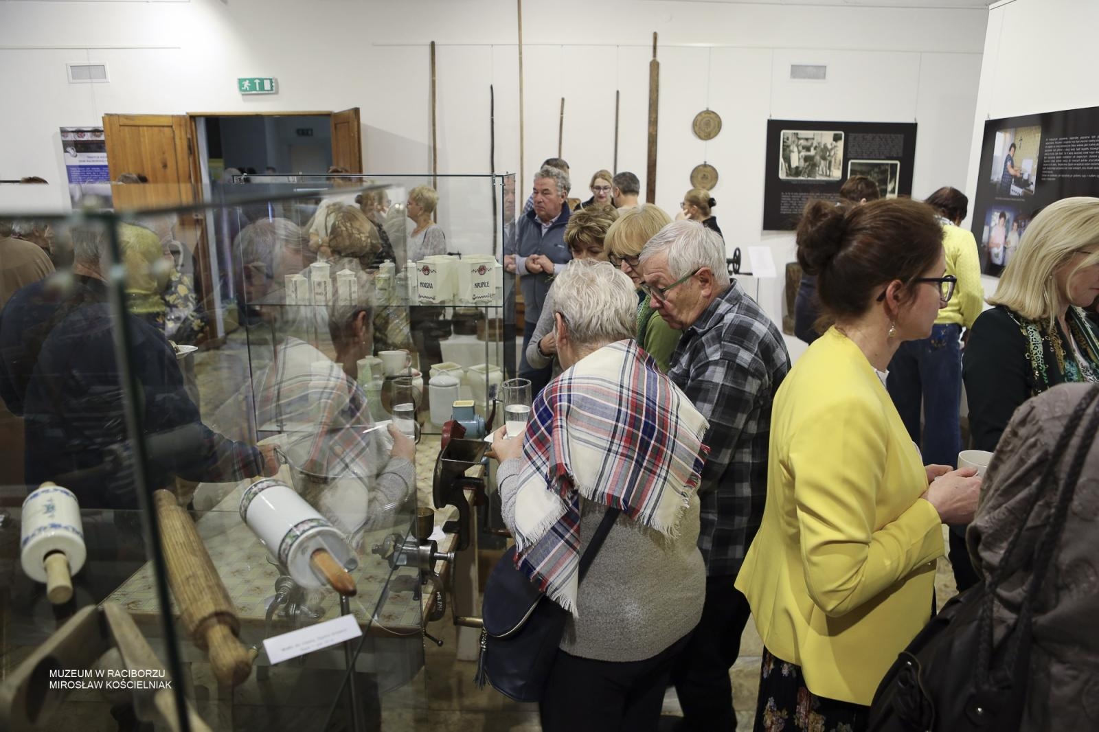 Zdjęcie w galerii na portalu naszraciborz.pl: Tradycja ciągle żywa – obrzędowość doroczna okresu bożonarodzeniowego okolic Raciborza [FOTO] wiadomości z regionu
