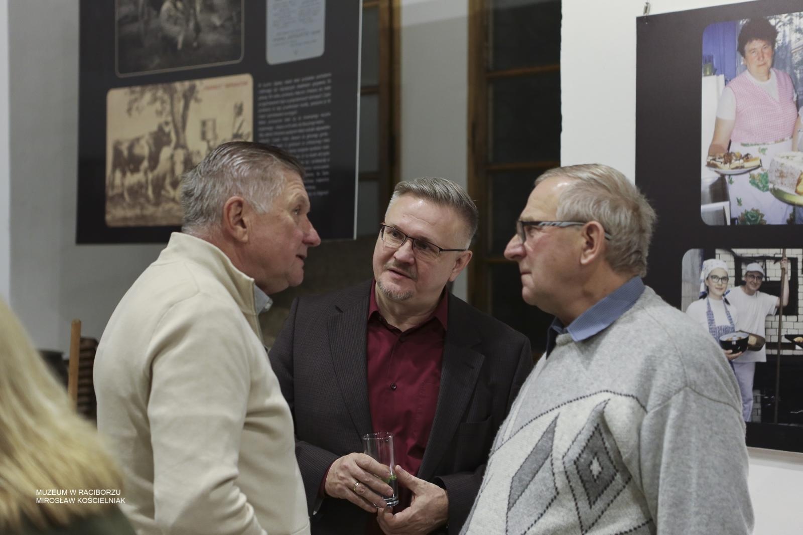 Zdjęcie w galerii na portalu naszraciborz.pl: Tradycja ciągle żywa – obrzędowość doroczna okresu bożonarodzeniowego okolic Raciborza [FOTO] wiadomości z regionu
