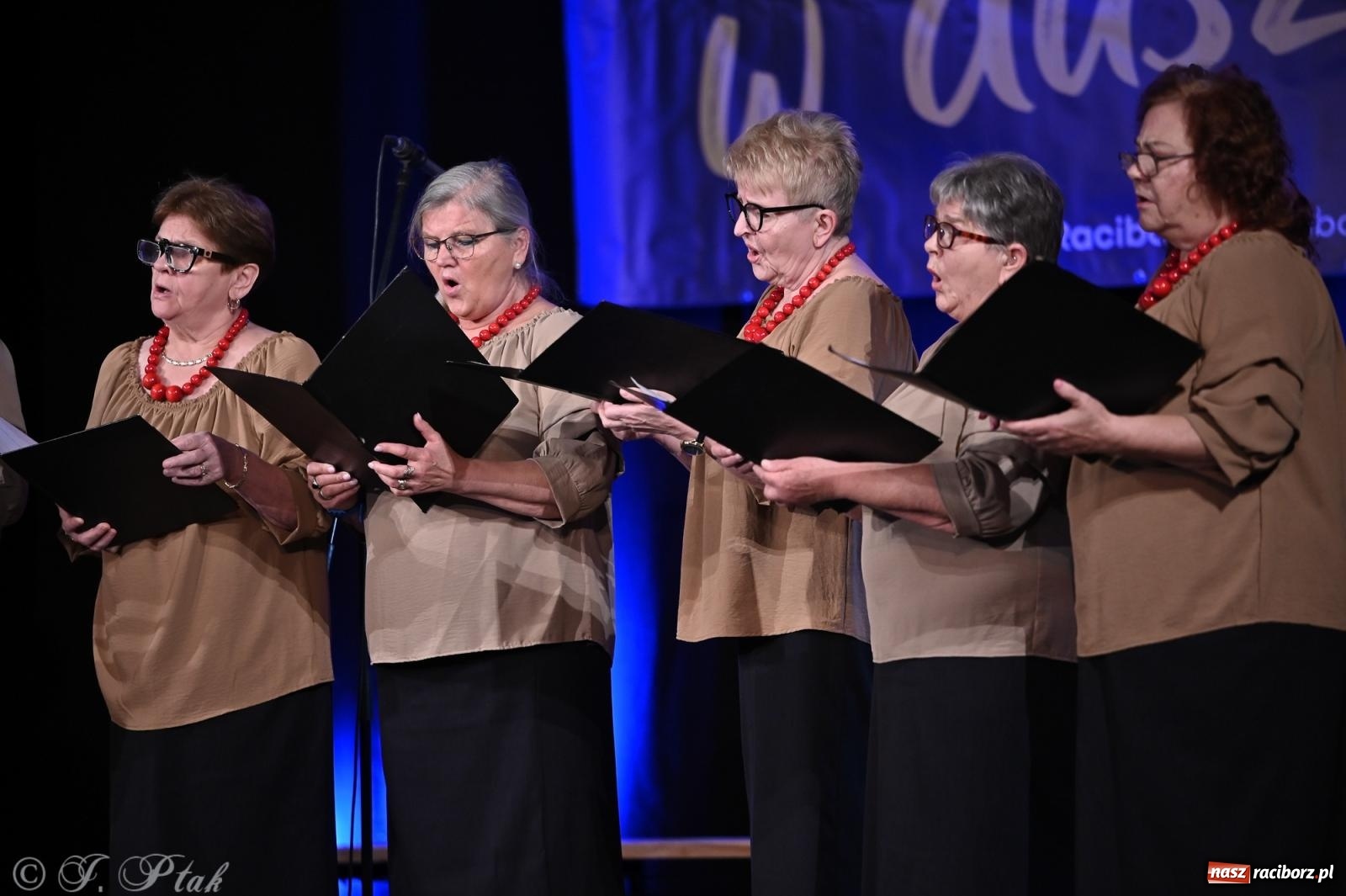 Zdjęcie w galerii na portalu naszraciborz.pl: Co nam w duszy gra – koncert pieśni chóralnej w Strzesze wiadomości z regionu
