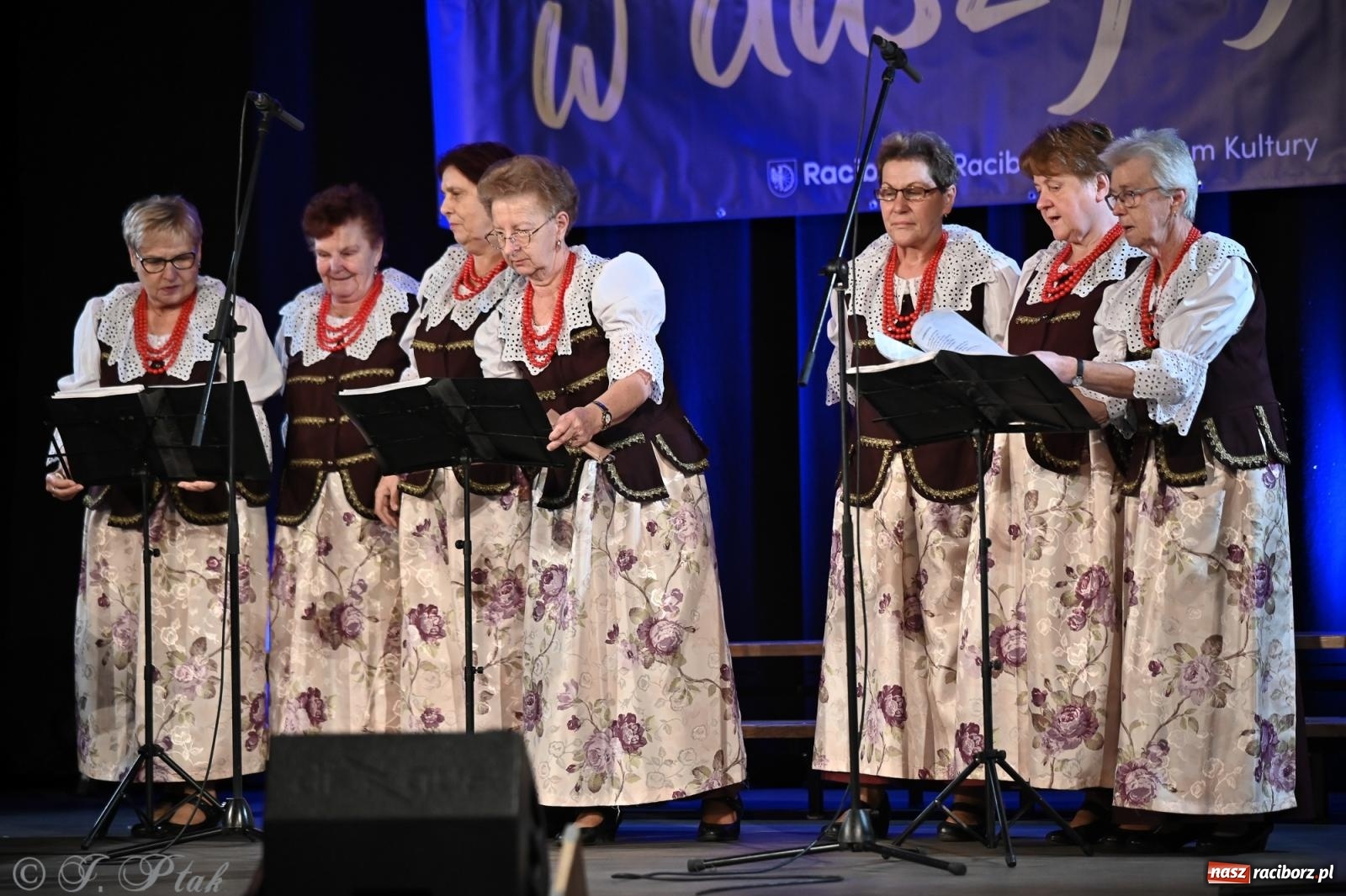 Zdjęcie w galerii na portalu naszraciborz.pl: Co nam w duszy gra – koncert pieśni chóralnej w Strzesze wiadomości z regionu