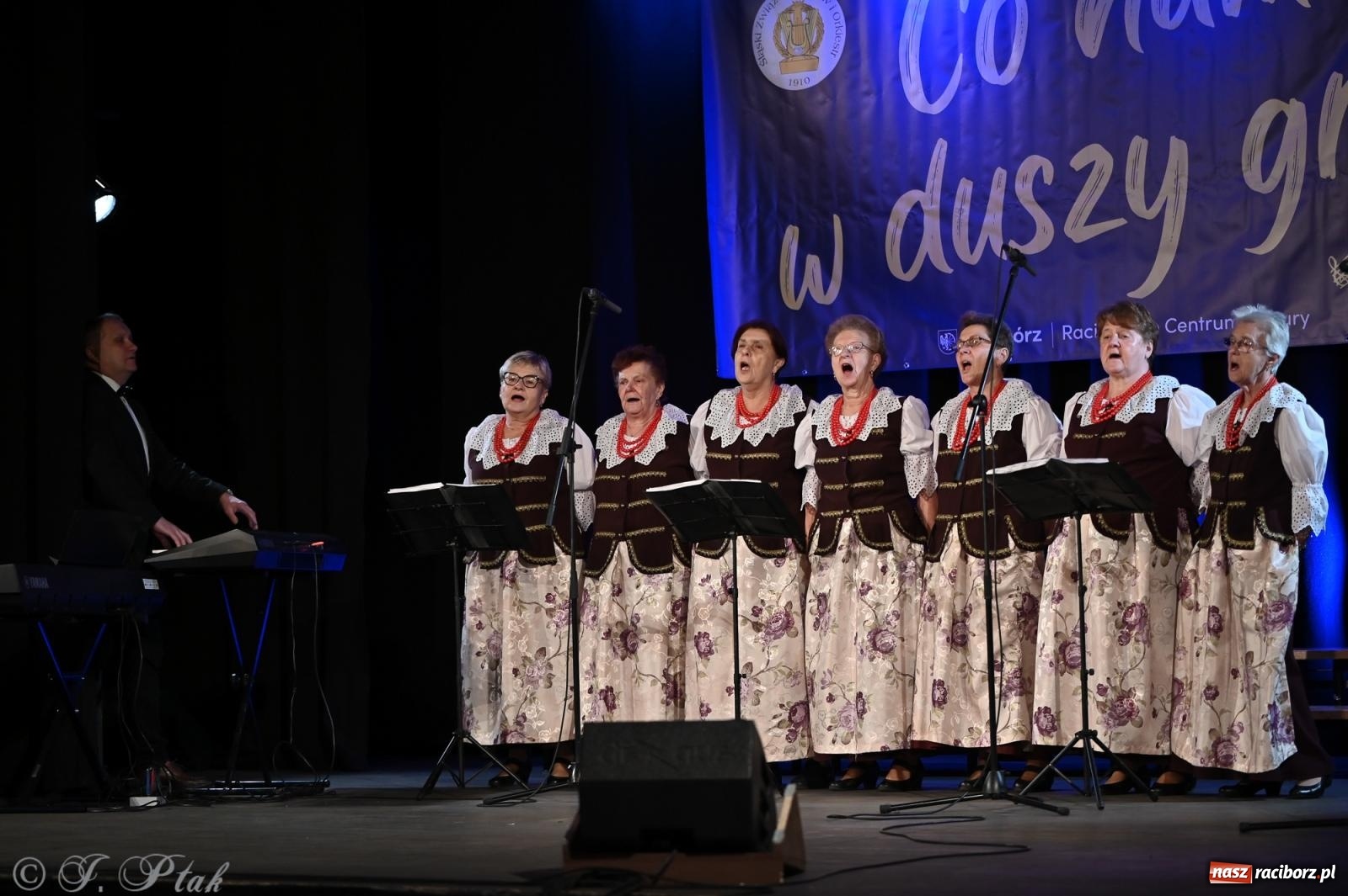 Zdjęcie w galerii na portalu naszraciborz.pl: Co nam w duszy gra – koncert pieśni chóralnej w Strzesze wiadomości z regionu