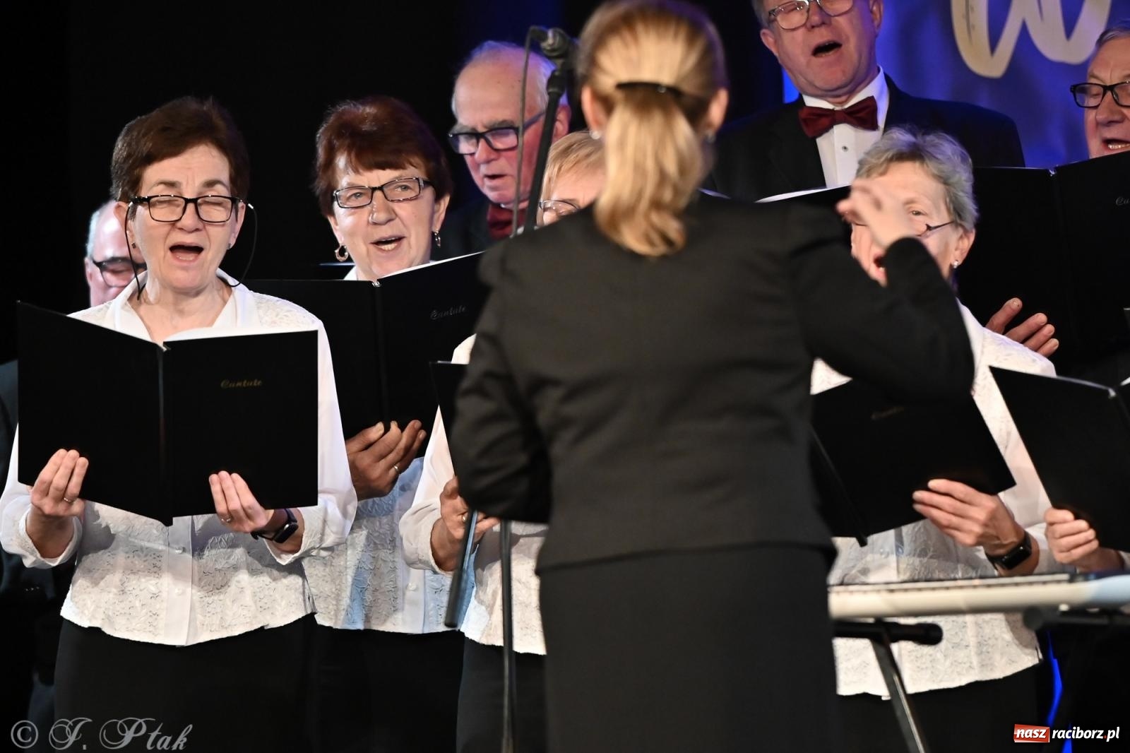 Zdjęcie w galerii na portalu naszraciborz.pl: Co nam w duszy gra – koncert pieśni chóralnej w Strzesze wiadomości z regionu