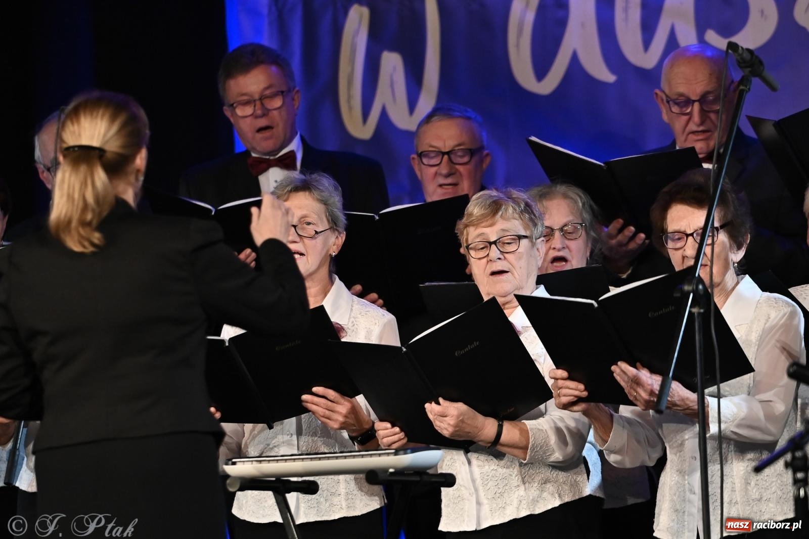 Zdjęcie w galerii na portalu naszraciborz.pl: Co nam w duszy gra – koncert pieśni chóralnej w Strzesze wiadomości z regionu