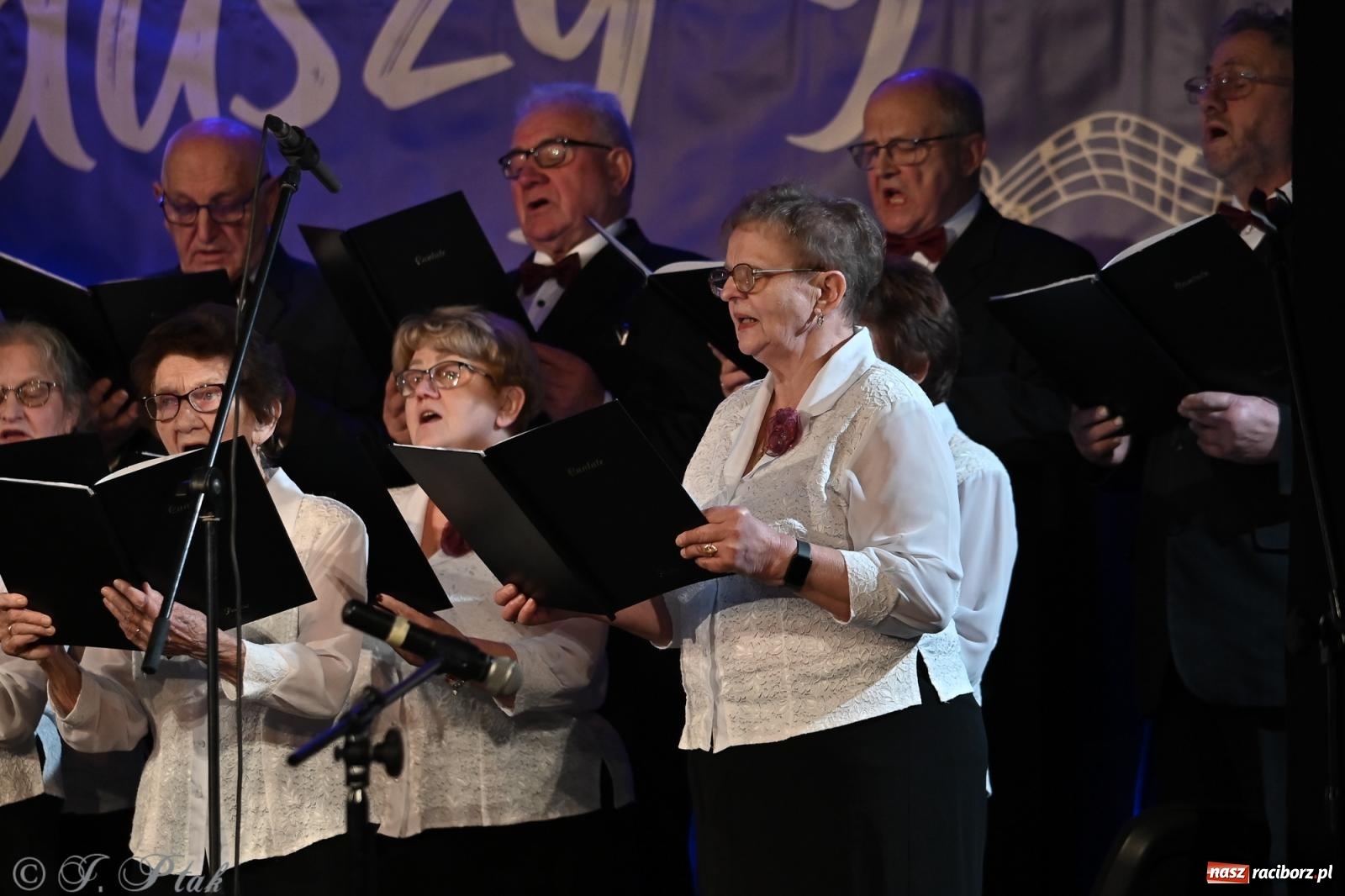 Zdjęcie w galerii na portalu naszraciborz.pl: Co nam w duszy gra – koncert pieśni chóralnej w Strzesze wiadomości z regionu