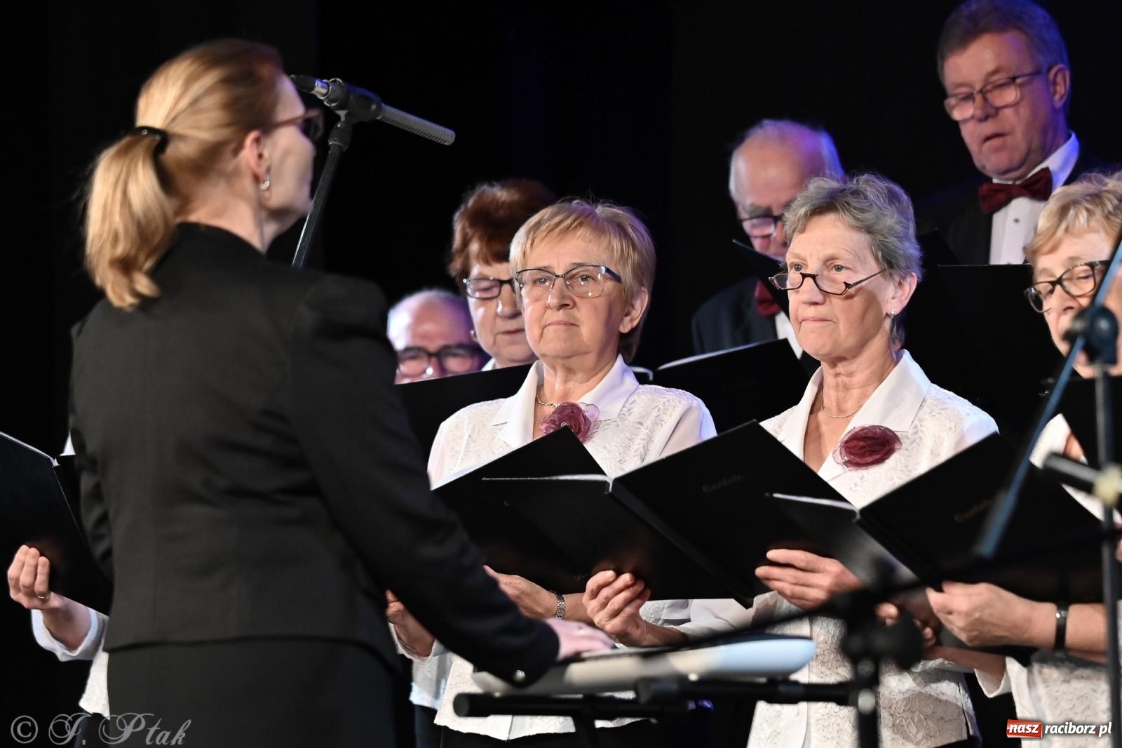 Zdjęcie w galerii na portalu naszraciborz.pl: Co nam w duszy gra – koncert pieśni chóralnej w Strzesze wiadomości z regionu
