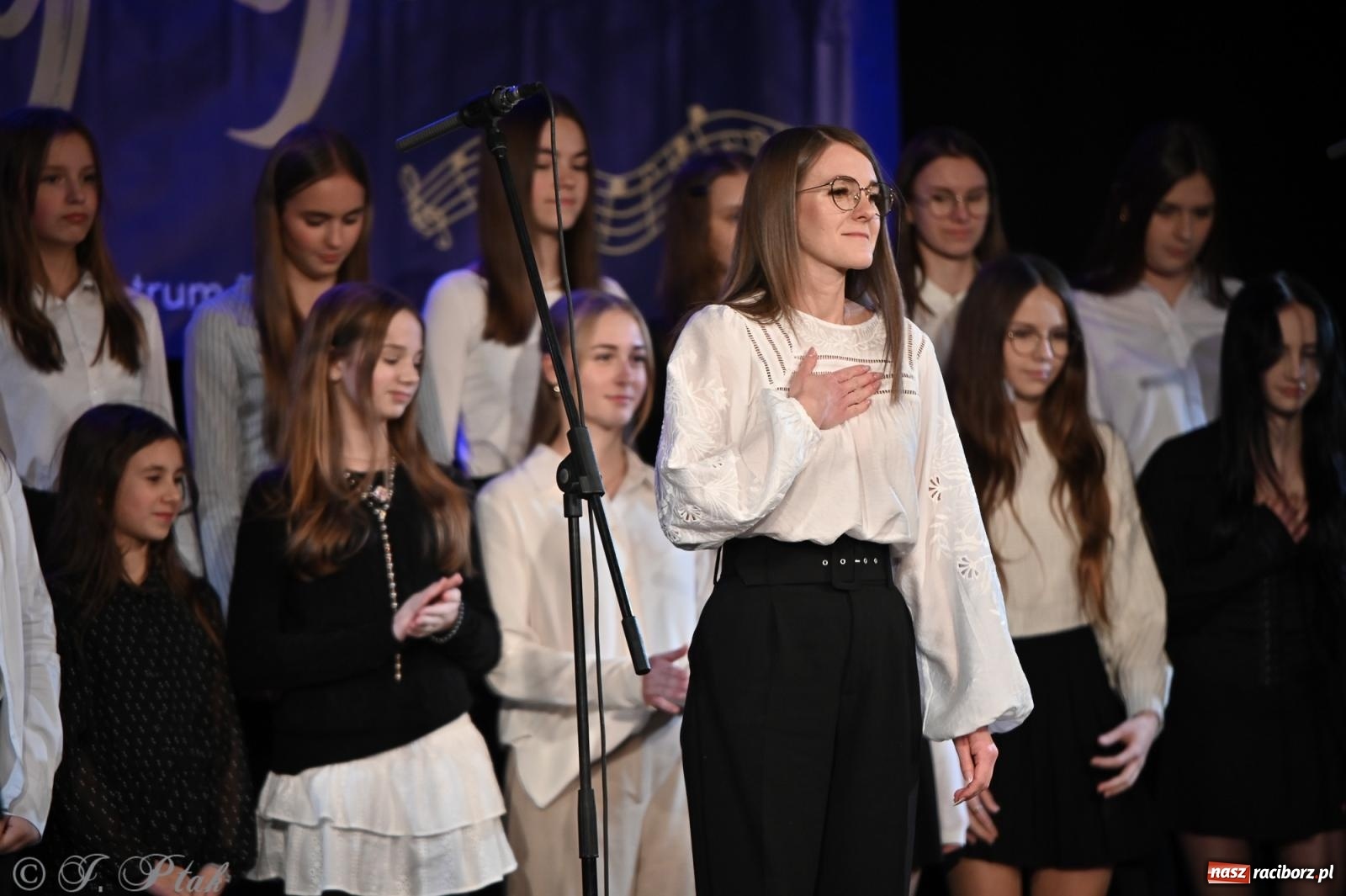 Zdjęcie w galerii na portalu naszraciborz.pl: Co nam w duszy gra – koncert pieśni chóralnej w Strzesze wiadomości z regionu
