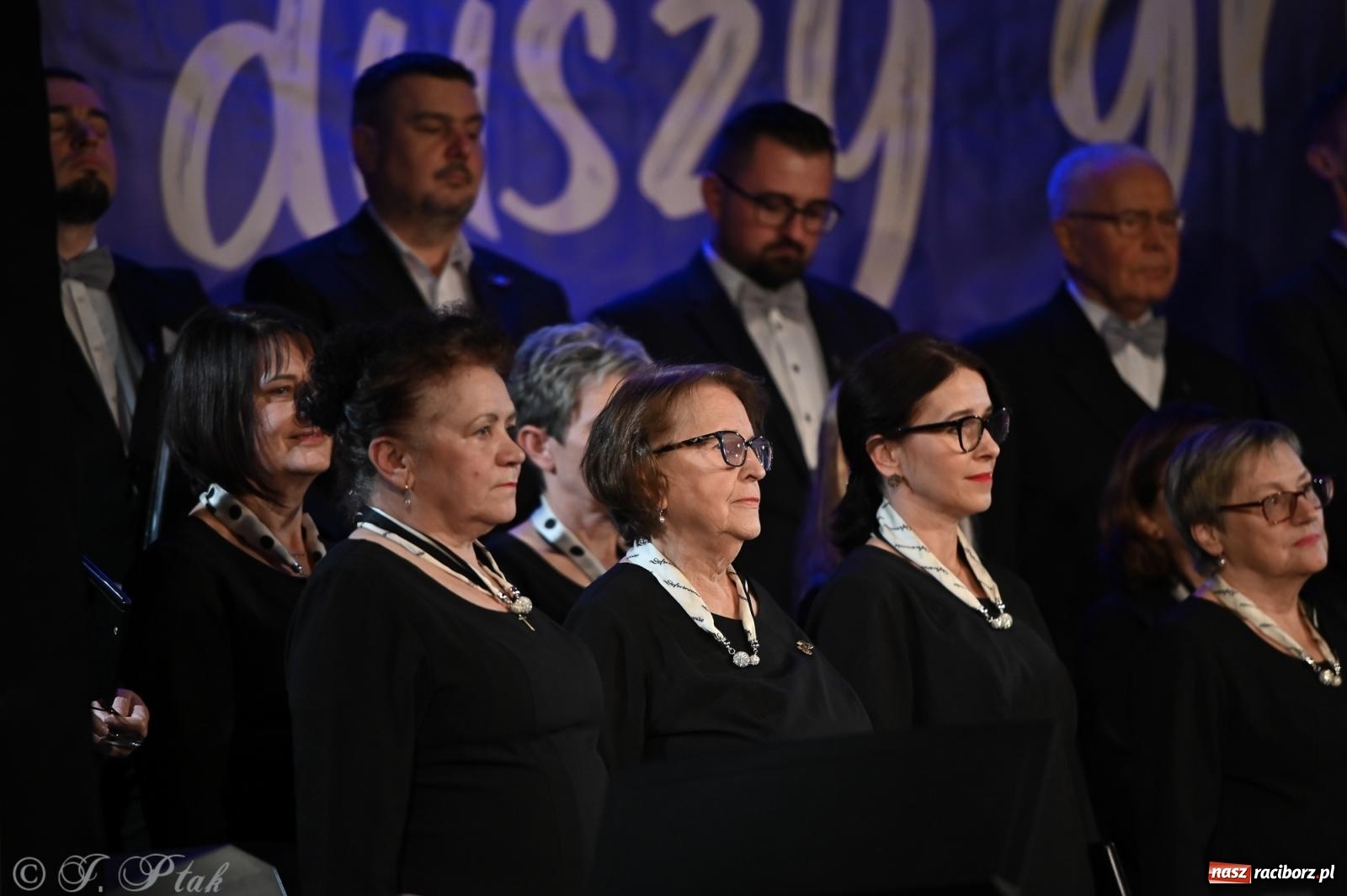 Zdjęcie w galerii na portalu naszraciborz.pl: Co nam w duszy gra – koncert pieśni chóralnej w Strzesze wiadomości z regionu