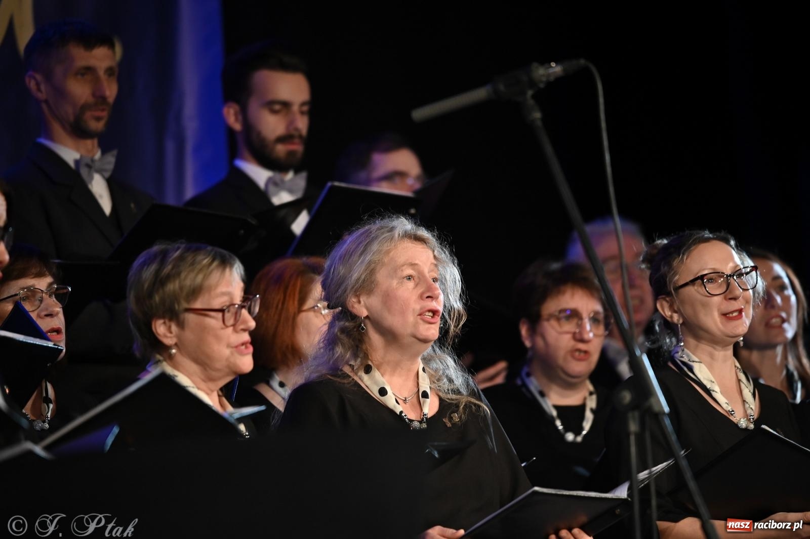 Zdjęcie w galerii na portalu naszraciborz.pl: Co nam w duszy gra – koncert pieśni chóralnej w Strzesze wiadomości z regionu