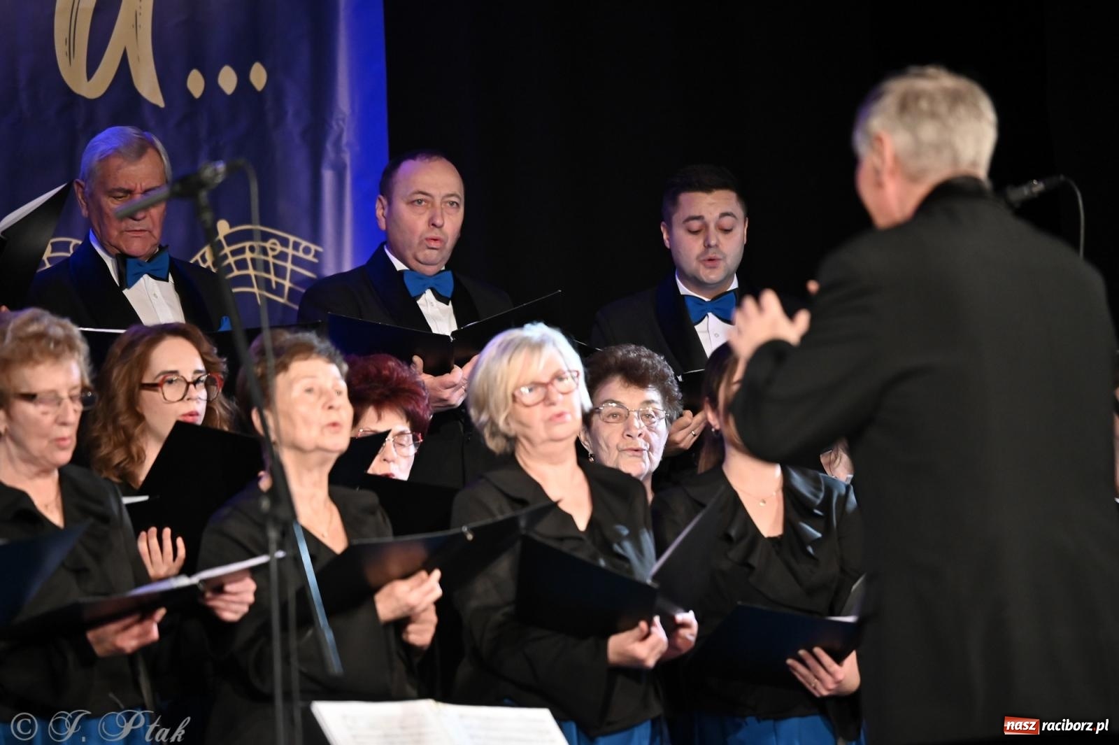 Zdjęcie w galerii na portalu naszraciborz.pl: Co nam w duszy gra – koncert pieśni chóralnej w Strzesze wiadomości z regionu