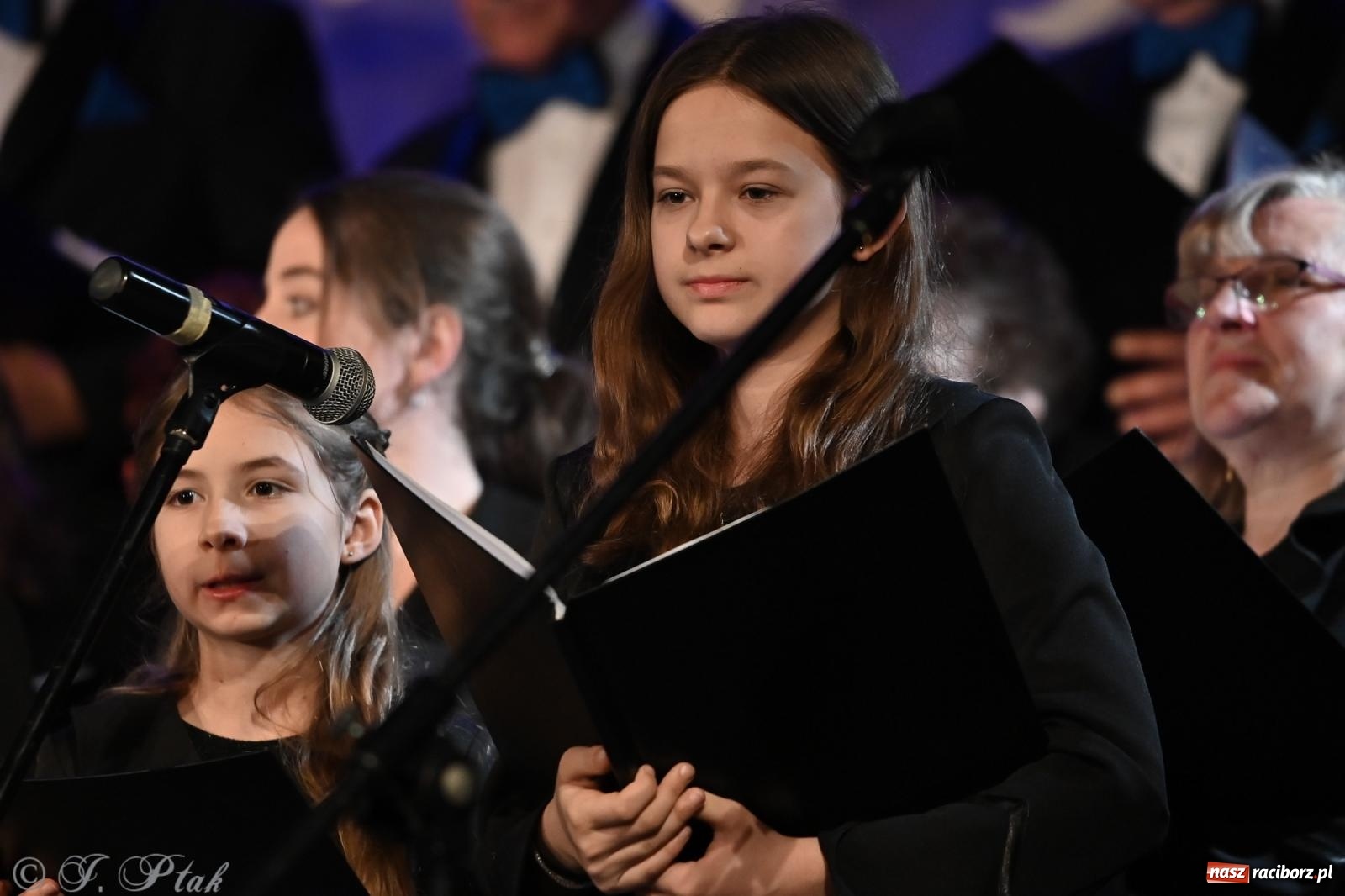 Zdjęcie w galerii na portalu naszraciborz.pl: Co nam w duszy gra – koncert pieśni chóralnej w Strzesze wiadomości z regionu