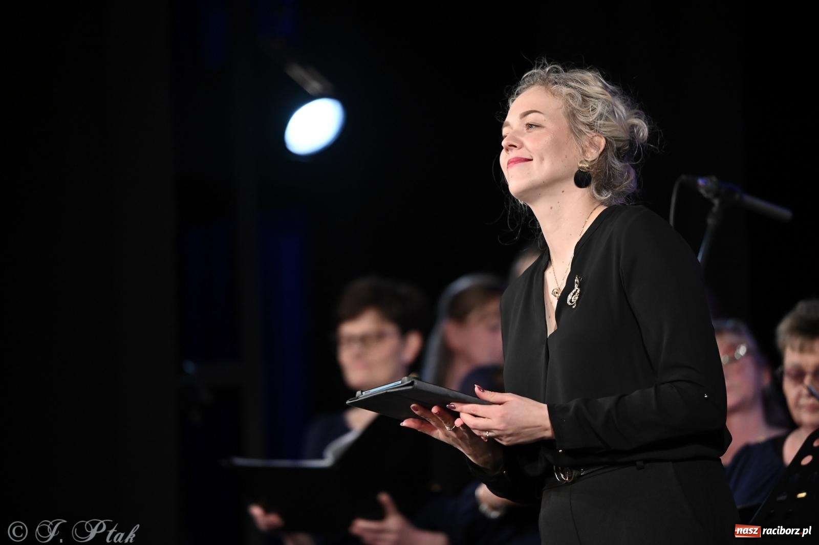 Zdjęcie w galerii na portalu naszraciborz.pl: Co nam w duszy gra – koncert pieśni chóralnej w Strzesze wiadomości z regionu