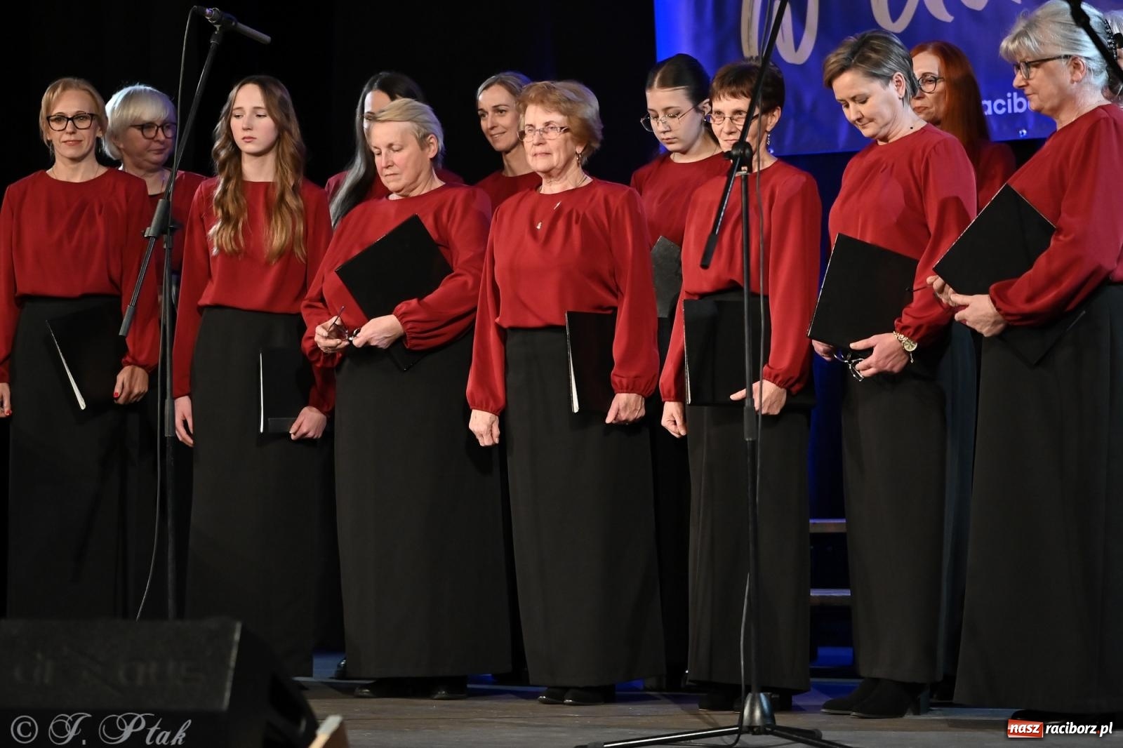 Zdjęcie w galerii na portalu naszraciborz.pl: Co nam w duszy gra – koncert pieśni chóralnej w Strzesze wiadomości z regionu