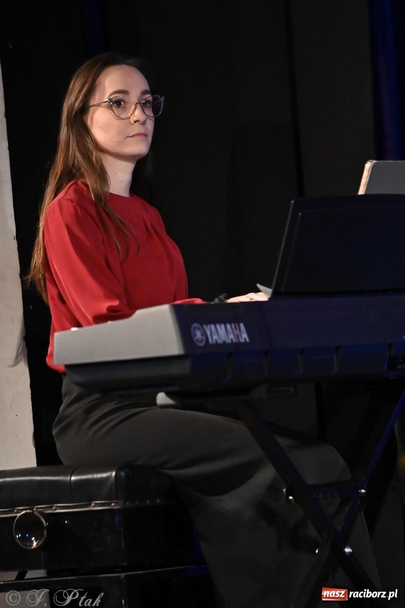 Zdjęcie w galerii na portalu naszraciborz.pl: Co nam w duszy gra – koncert pieśni chóralnej w Strzesze wiadomości z regionu