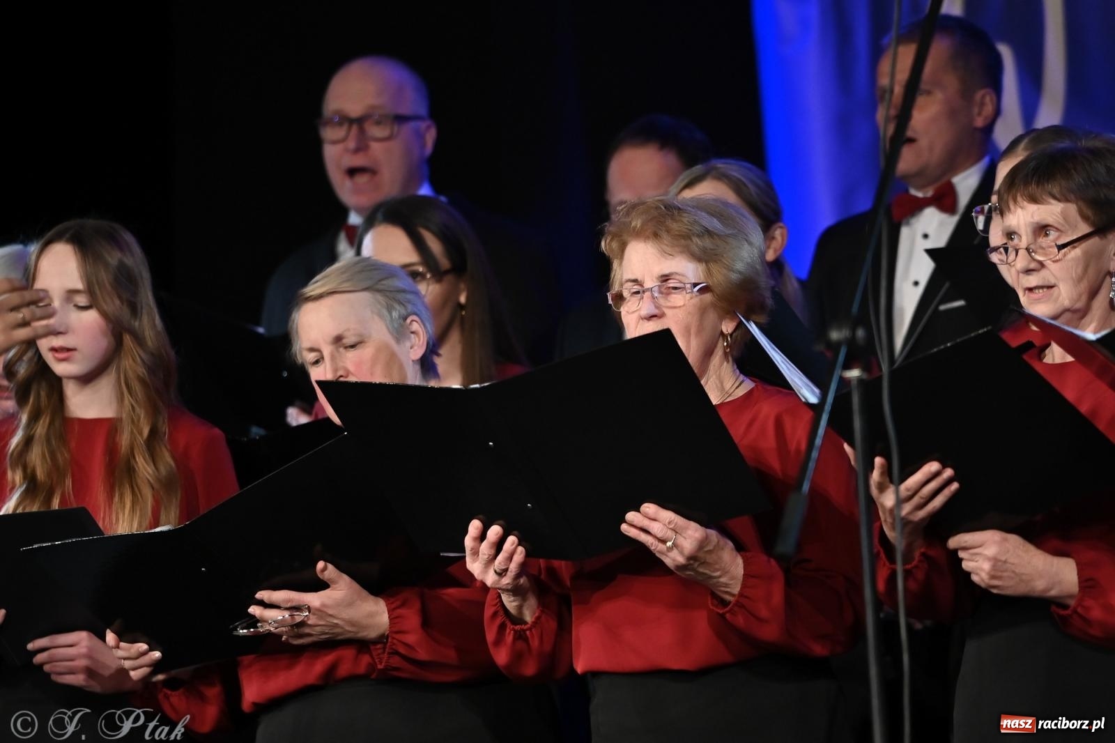 Zdjęcie w galerii na portalu naszraciborz.pl: Co nam w duszy gra – koncert pieśni chóralnej w Strzesze wiadomości z regionu