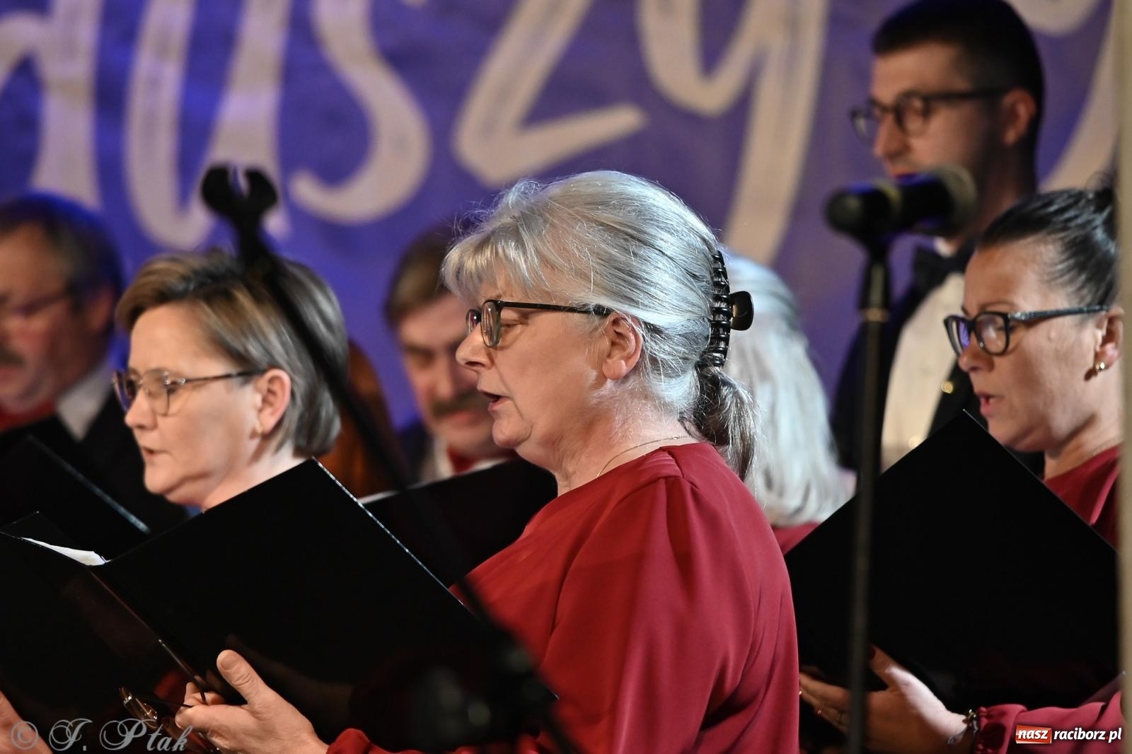 Zdjęcie w galerii na portalu naszraciborz.pl: Co nam w duszy gra – koncert pieśni chóralnej w Strzesze wiadomości z regionu