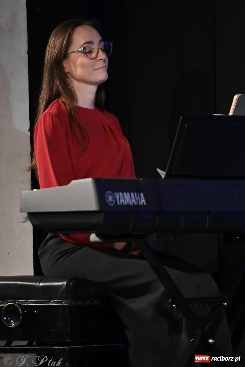 Zdjęcie w galerii na portalu naszraciborz.pl: Co nam w duszy gra – koncert pieśni chóralnej w Strzesze wiadomości z regionu