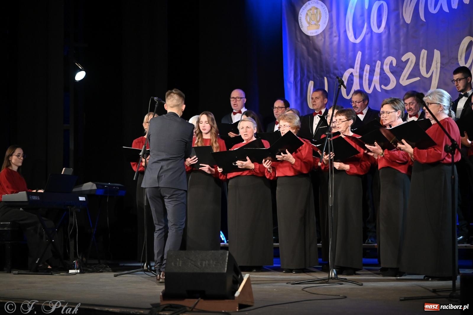 Zdjęcie w galerii na portalu naszraciborz.pl: Co nam w duszy gra – koncert pieśni chóralnej w Strzesze wiadomości z regionu