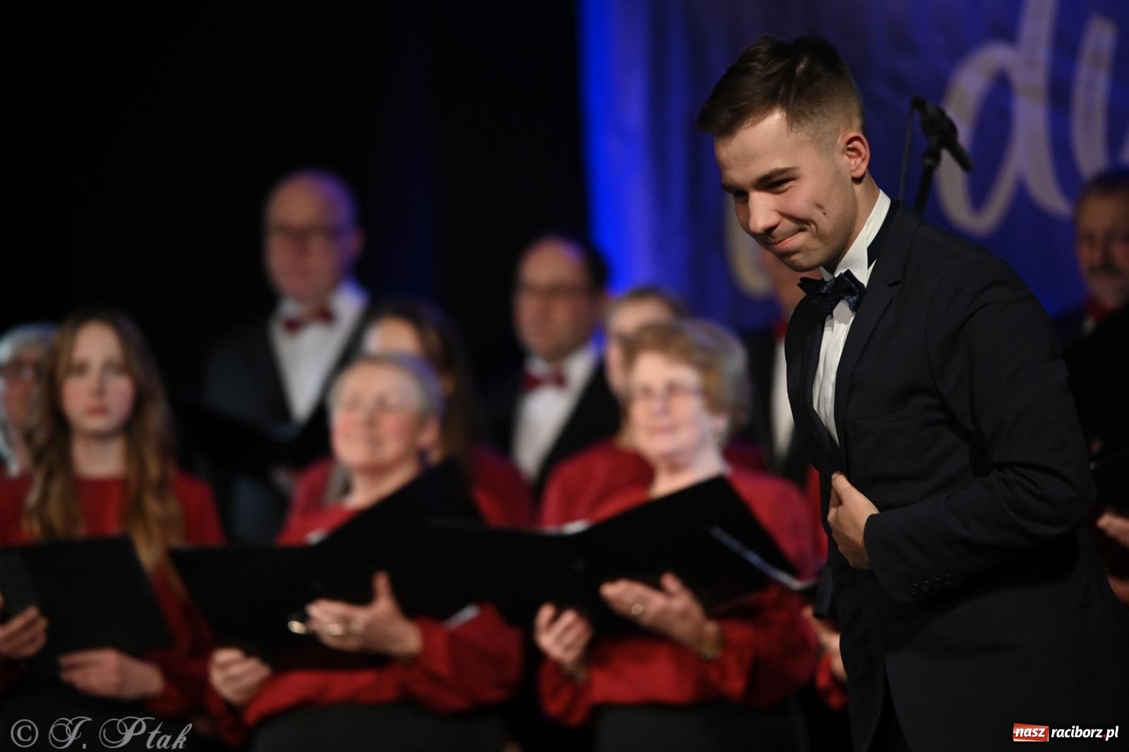 Zdjęcie w galerii na portalu naszraciborz.pl: Co nam w duszy gra – koncert pieśni chóralnej w Strzesze wiadomości z regionu