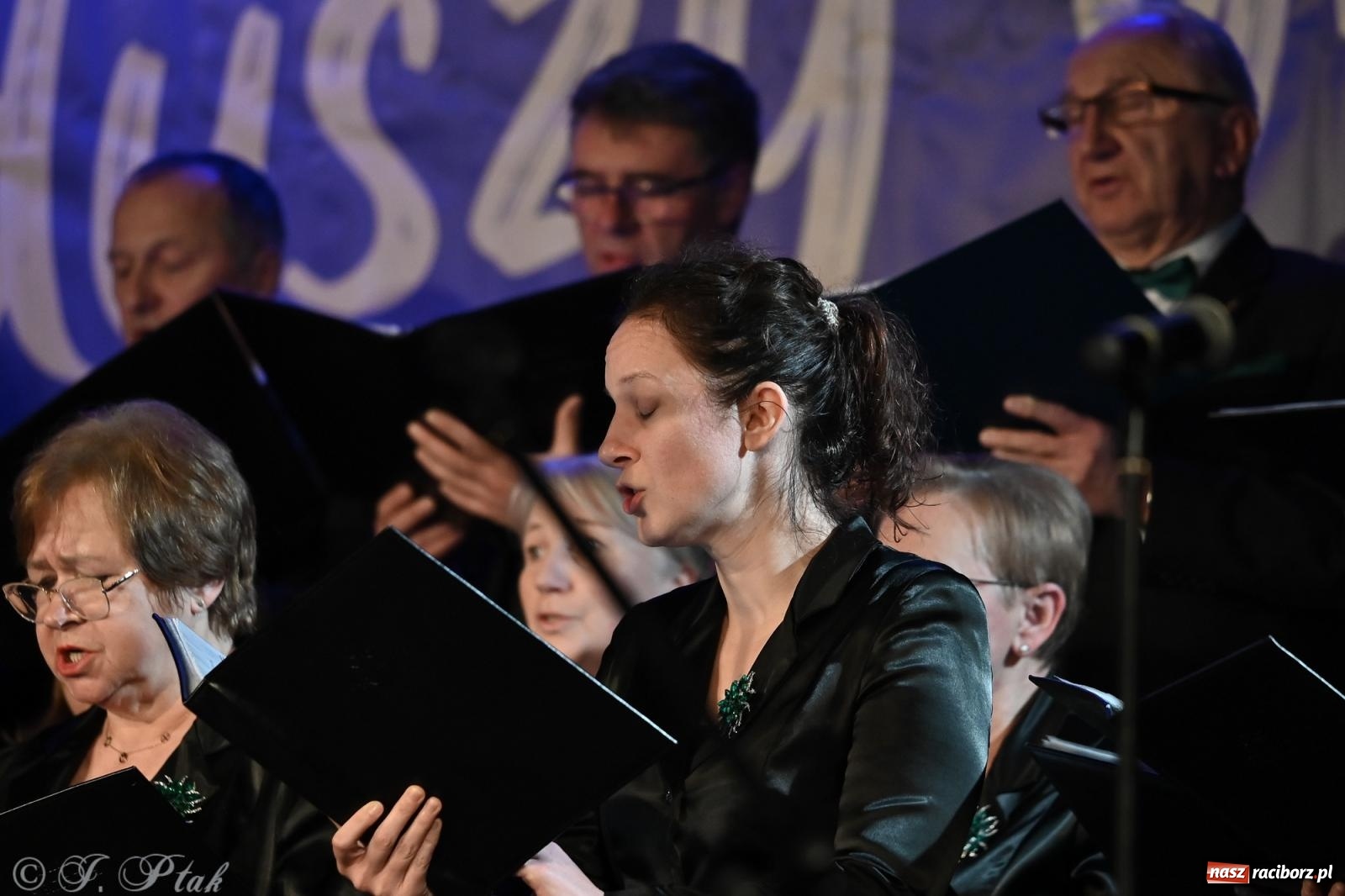 Zdjęcie w galerii na portalu naszraciborz.pl: Co nam w duszy gra – koncert pieśni chóralnej w Strzesze wiadomości z regionu