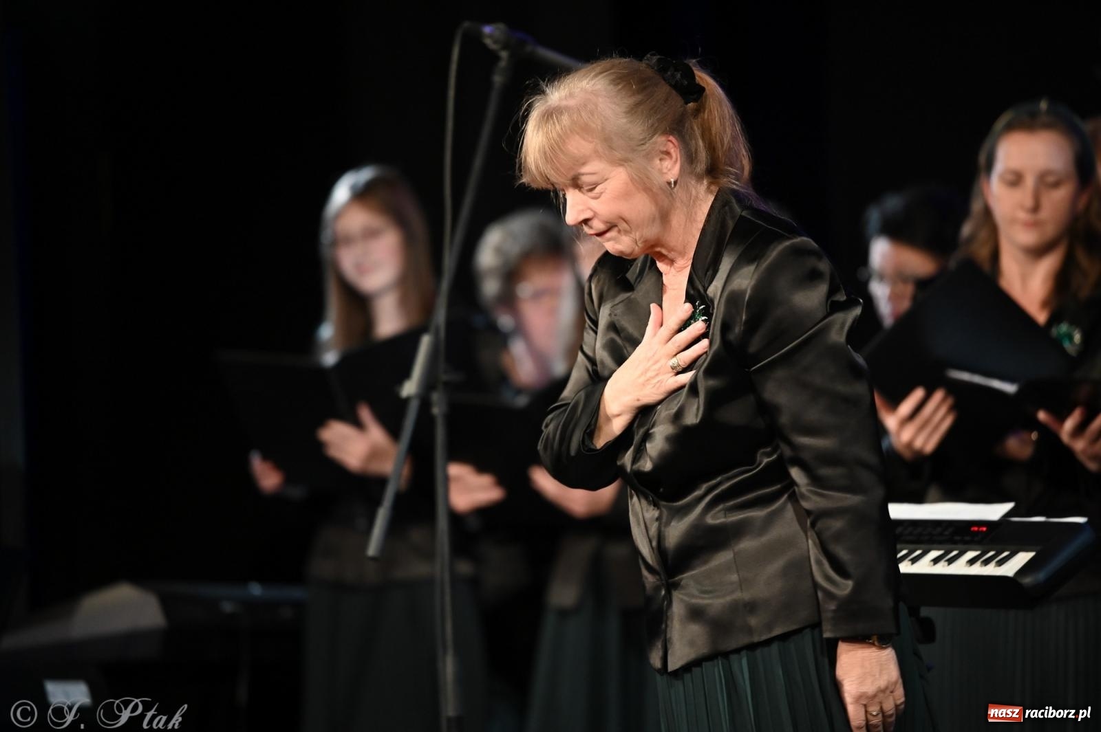 Zdjęcie w galerii na portalu naszraciborz.pl: Co nam w duszy gra – koncert pieśni chóralnej w Strzesze wiadomości z regionu