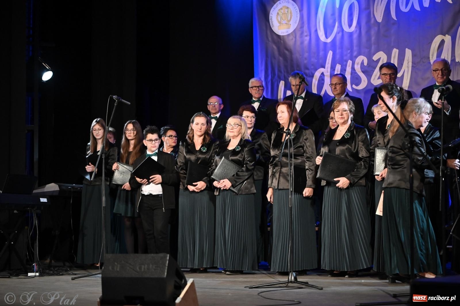Zdjęcie w galerii na portalu naszraciborz.pl: Co nam w duszy gra – koncert pieśni chóralnej w Strzesze wiadomości z regionu