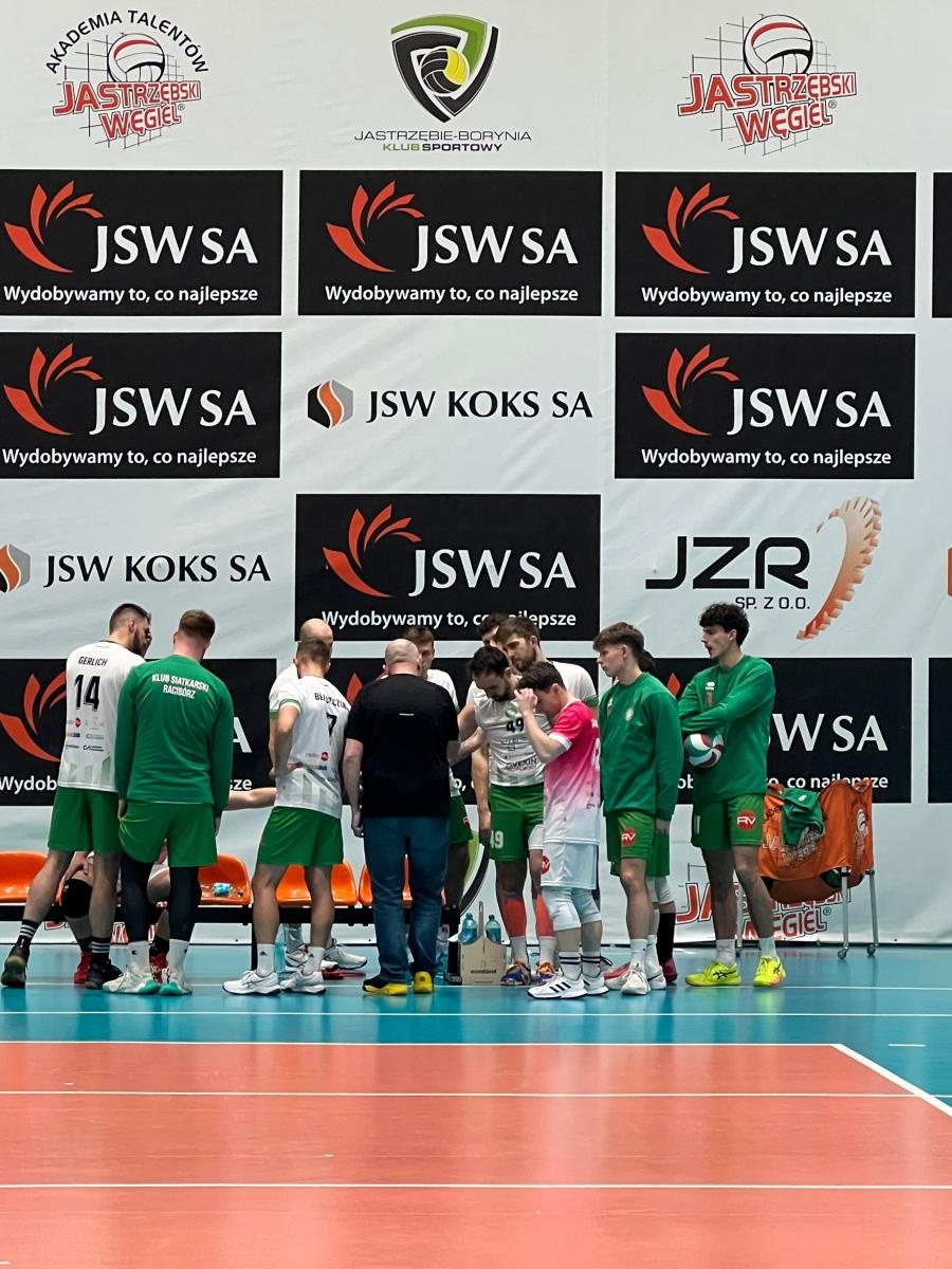 Zdjęcie w galerii na portalu naszraciborz.pl: Dobra passa Klubu Siatkarskiego Racibórz trwa wiadomości z regionu