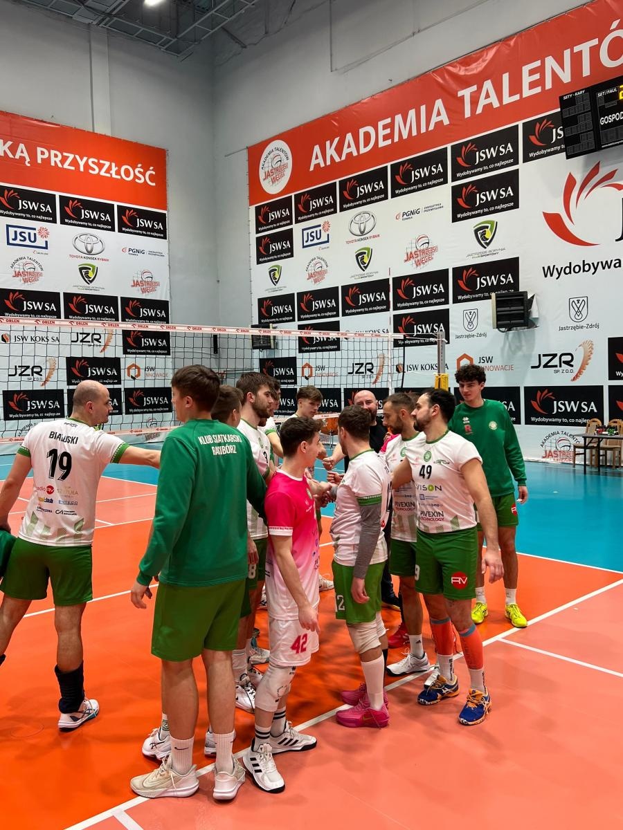 Zdjęcie w galerii na portalu naszraciborz.pl: Dobra passa Klubu Siatkarskiego Racibórz trwa wiadomości z regionu
