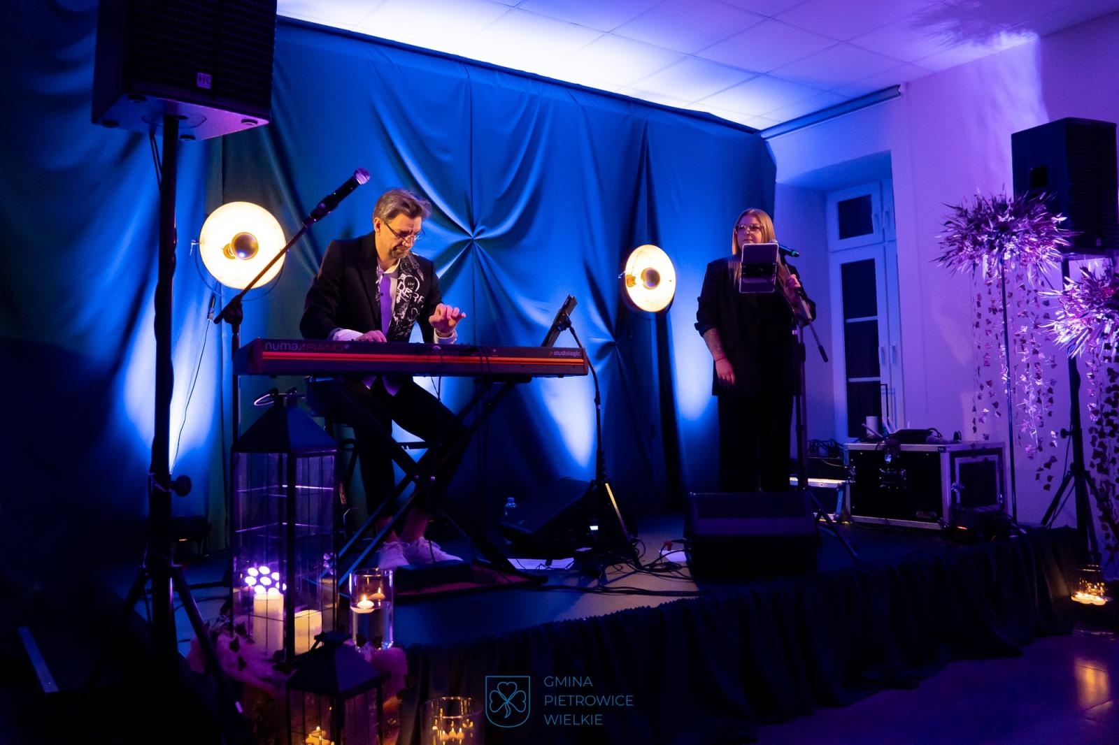 Zdjęcie w galerii na portalu naszraciborz.pl: Tam, gdzie milknie cisza – jesienne brzmienia w Stacji Kultura wiadomości z regionu