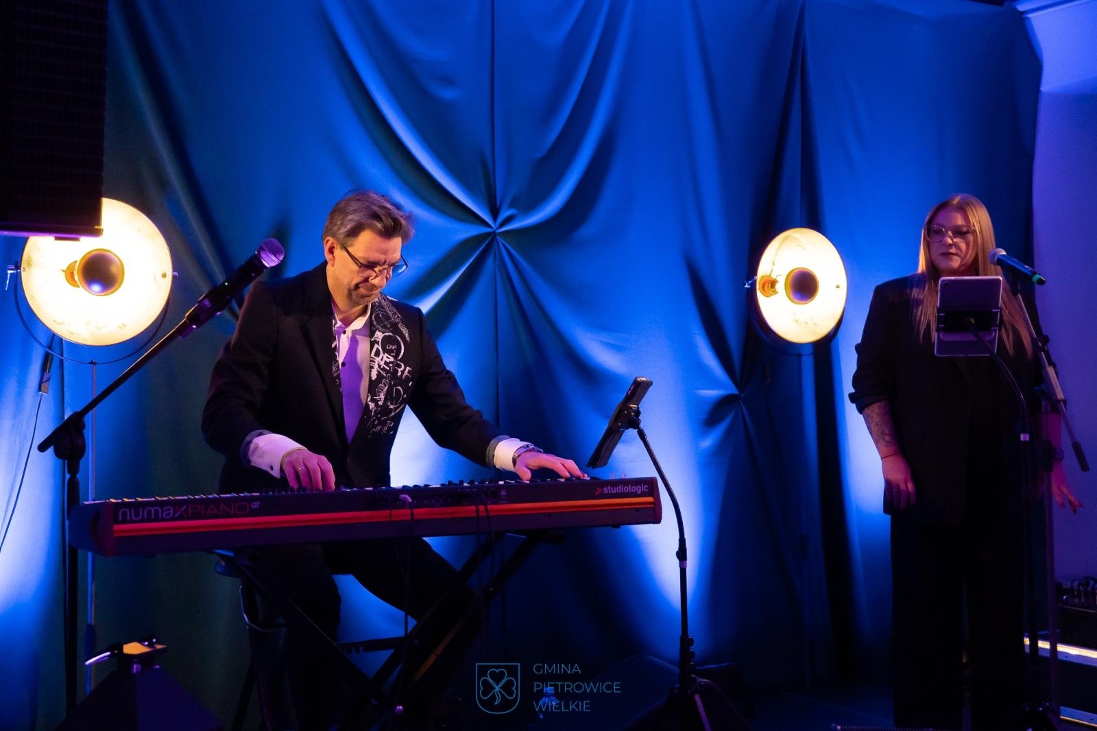 Zdjęcie w galerii na portalu naszraciborz.pl: Tam, gdzie milknie cisza – jesienne brzmienia w Stacji Kultura wiadomości z regionu